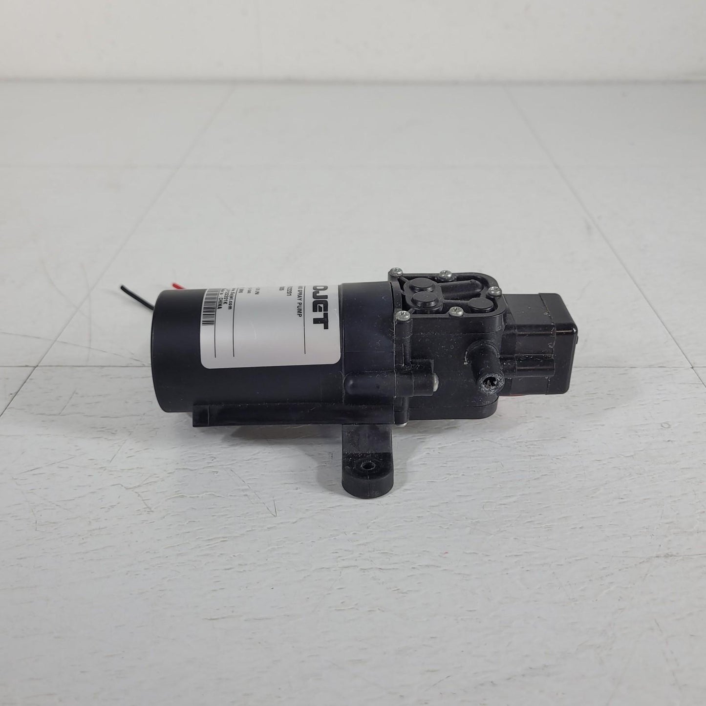 Flojet LF122201 Motor Driven Diaphragm Pump 35 PSI Flow 1 - 3.8 LPM 12 VDC
