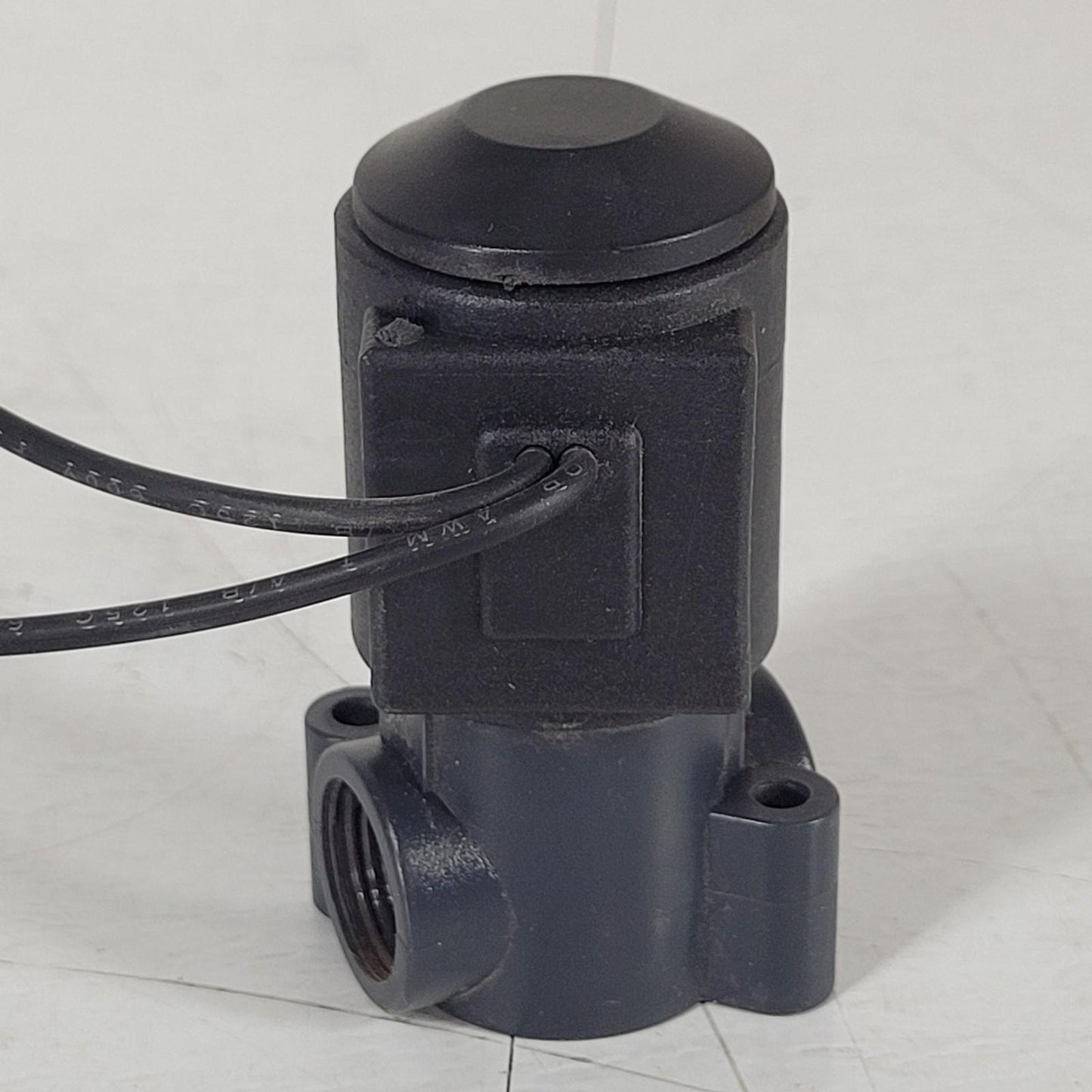 Alcon 02CZ062A1-4CCF Solenoid Valve 2 Way NC Delrin 3/8" Flow Factor 0.45 12 VDC