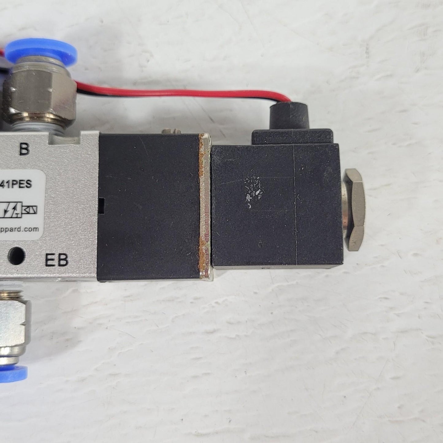 Clippard MME-41PES 5-Port 4-Way Solenoid Valve 1/8" 12VDC
