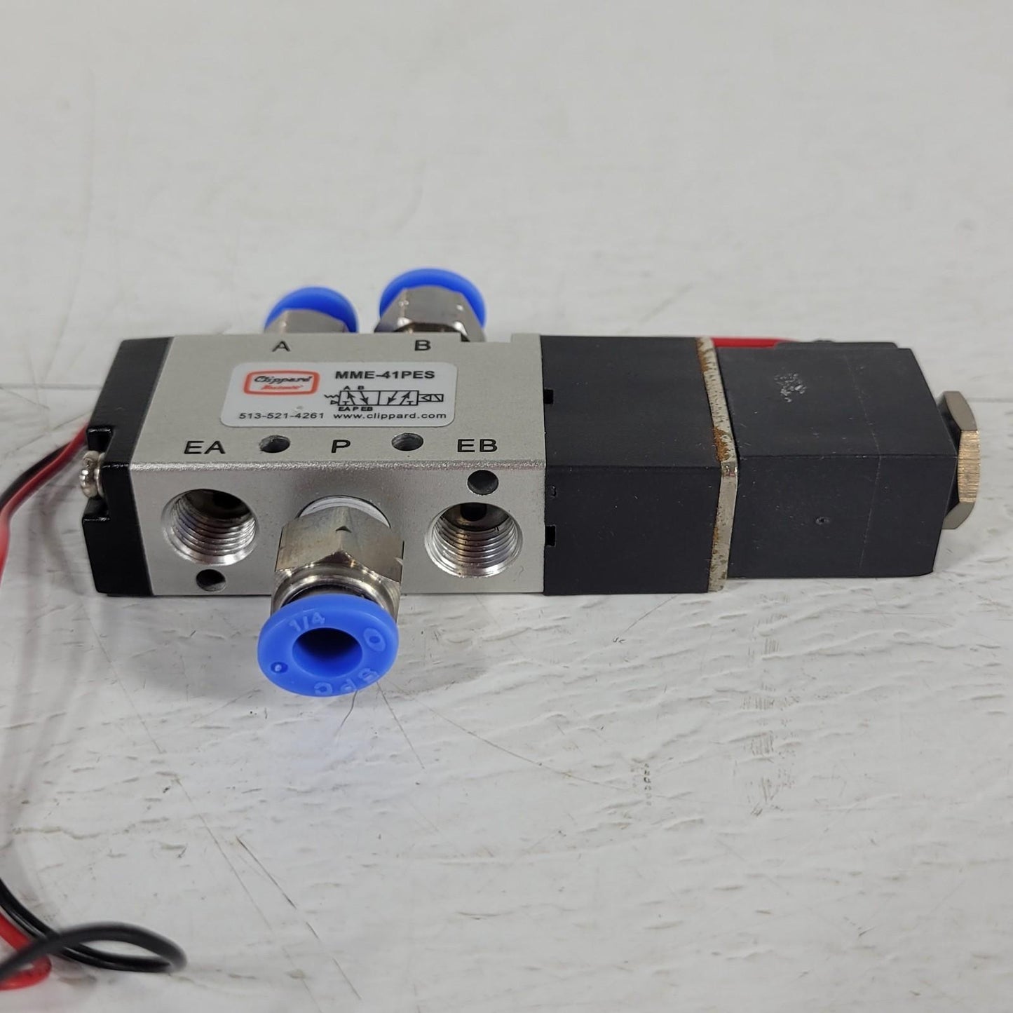 Clippard MME-41PES 5-Port 4-Way Solenoid Valve 1/8" 12VDC