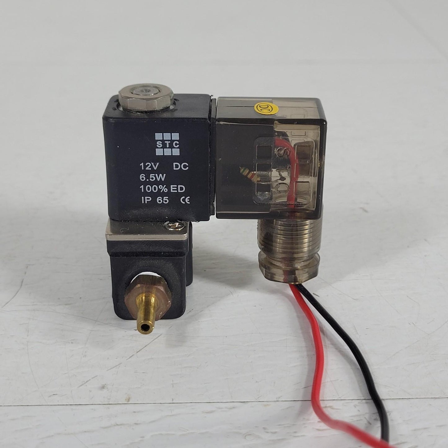 STC 100C Solenoid Coil 12VDC 6.5W w/ 1/8" NPT One Way Gas Adapter Shark Tube Fit