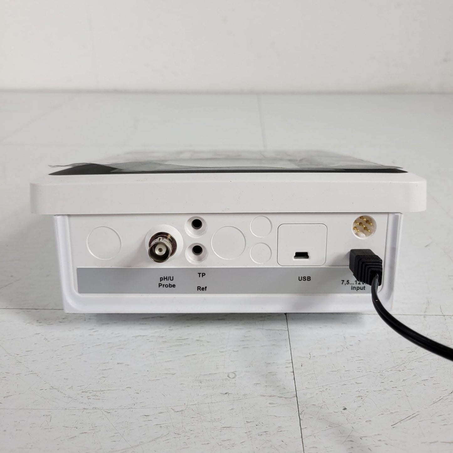 VWR pH1100L pHenomenal Compact Digital pH Meter USB Interface (AR) Functionality