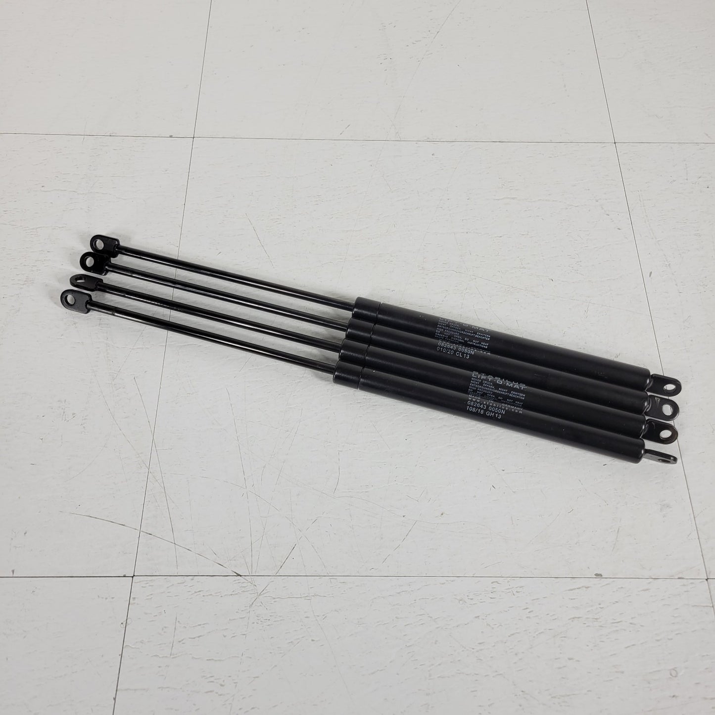 Lot of 4 Stabilus Lift-O-Mat Gas Spring Strut 082643 0050N Hydraulic Non-Locking