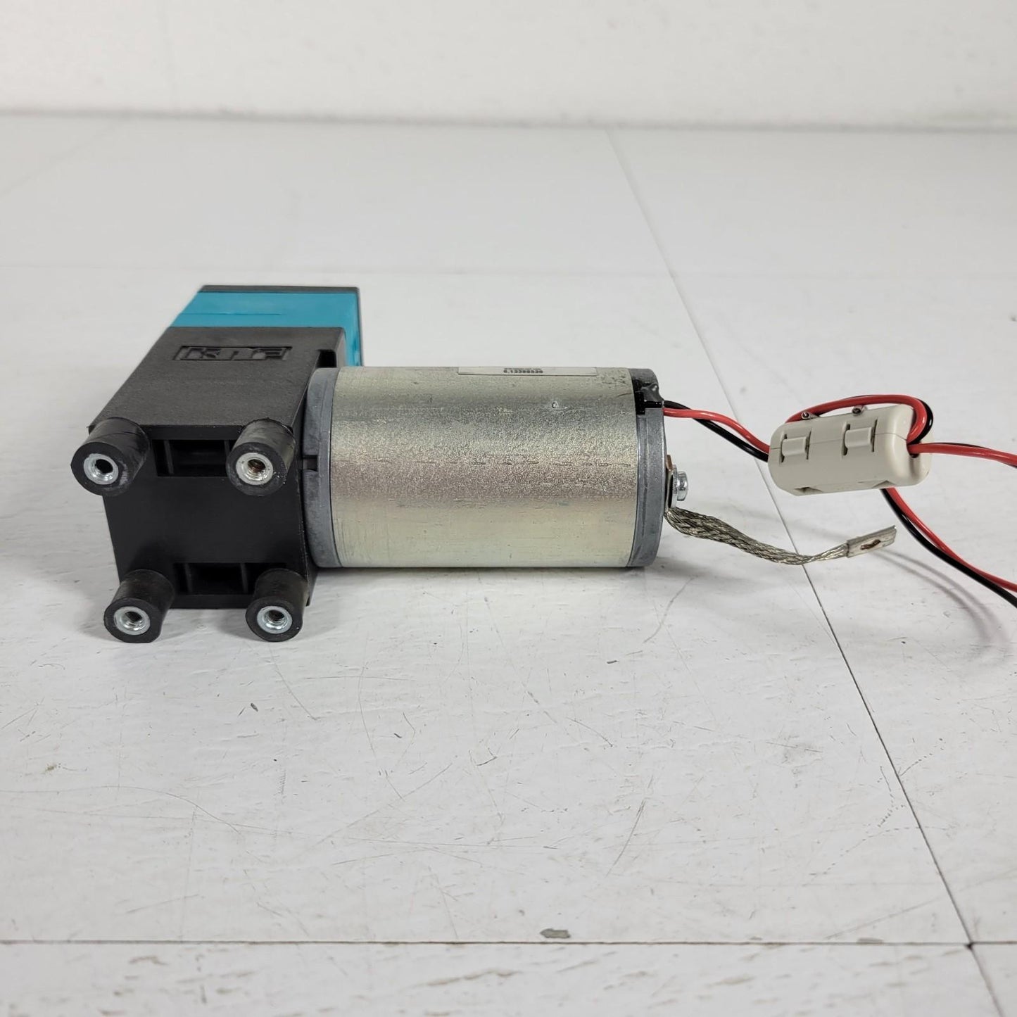 KNF PML2866-NF100 One Way Diaphragm Manifold Liquid Pump 24V 1A 24W Waste Fluid