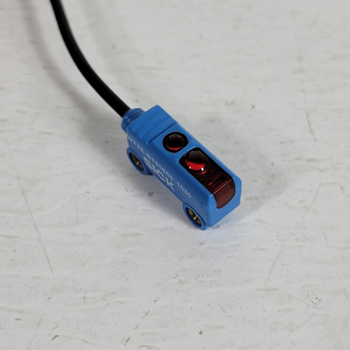 Sick WT2S-N131S05 Proximity Sensor High Precision 3 pin 0.5m Cable Screw Mount