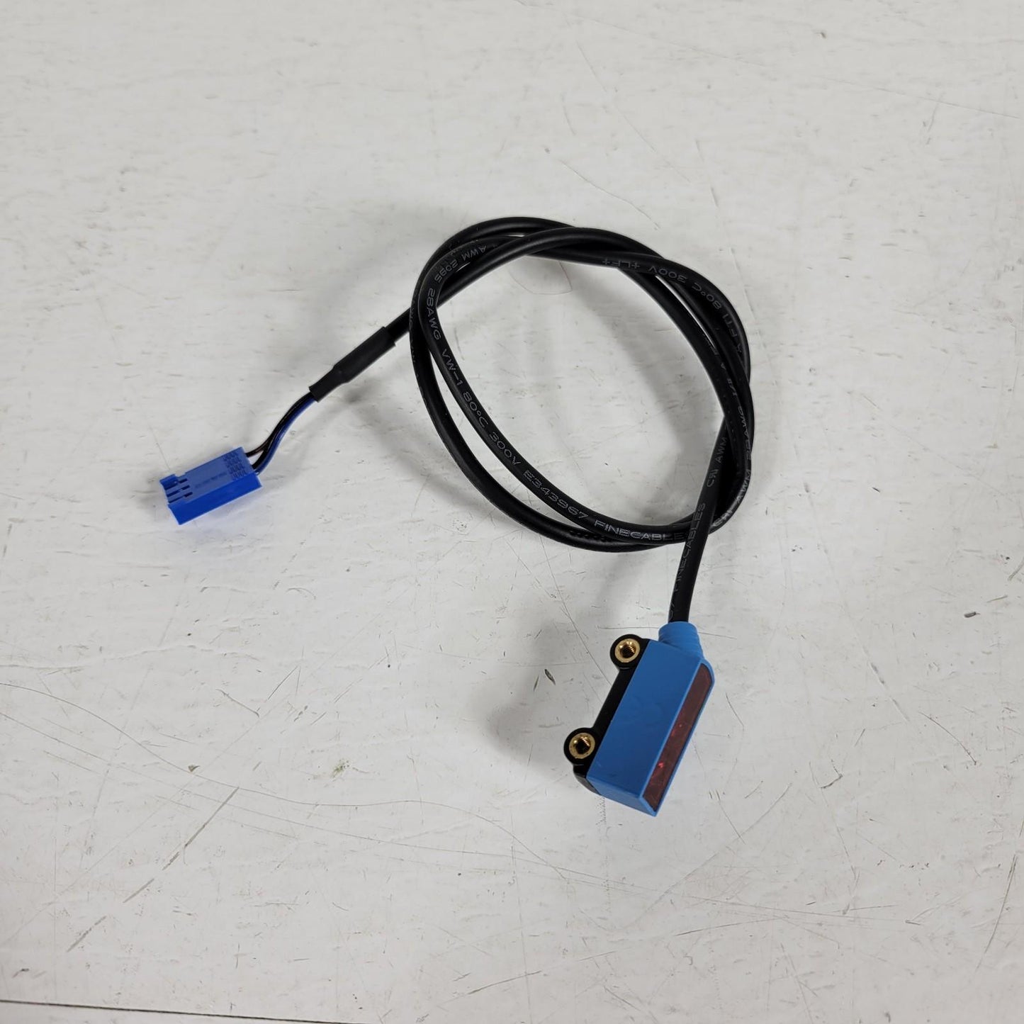 Sick WTB2S-2N3060 Proximity Sensor High Precision 3 pin 0.5m Cable Screw Mount