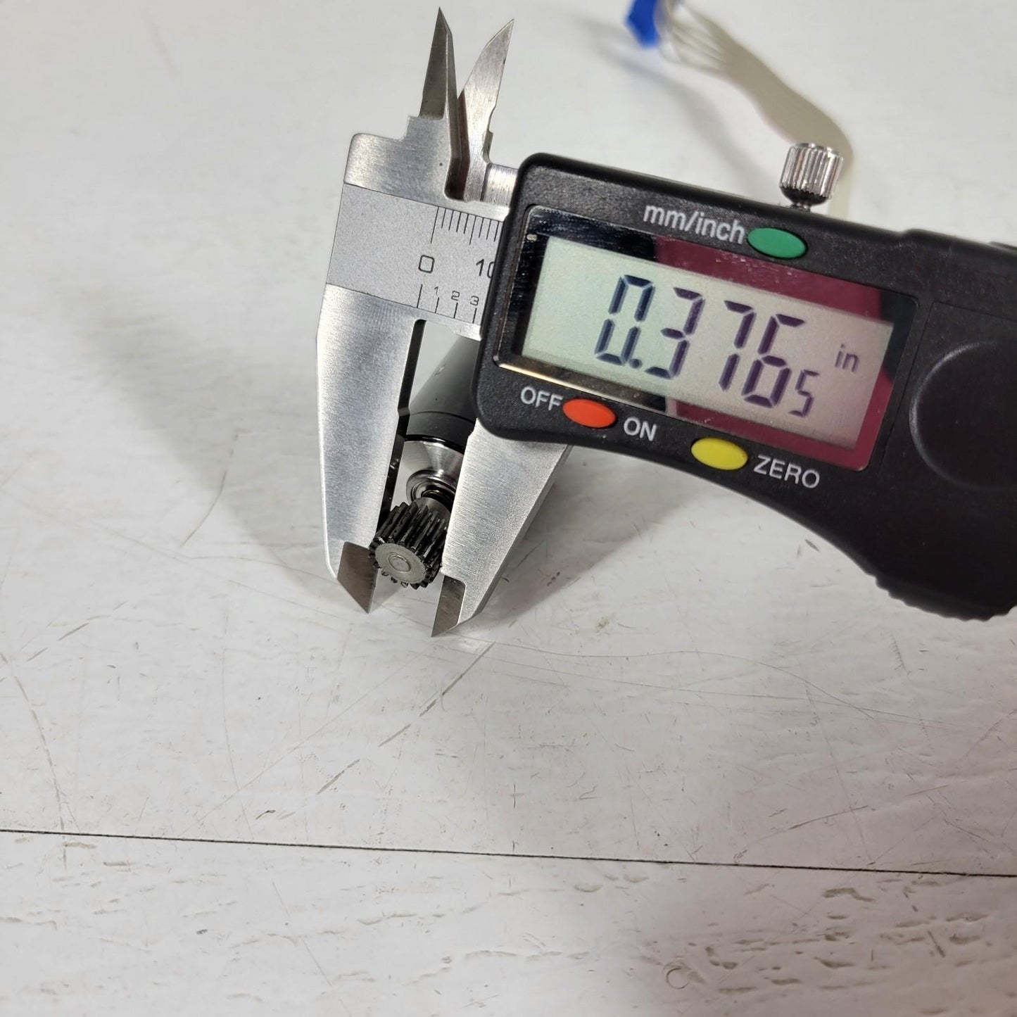 Maxon Motor 44.022.022-00.19-335 Evo DC Precision 8 Pin Sensor Flattened Shaft