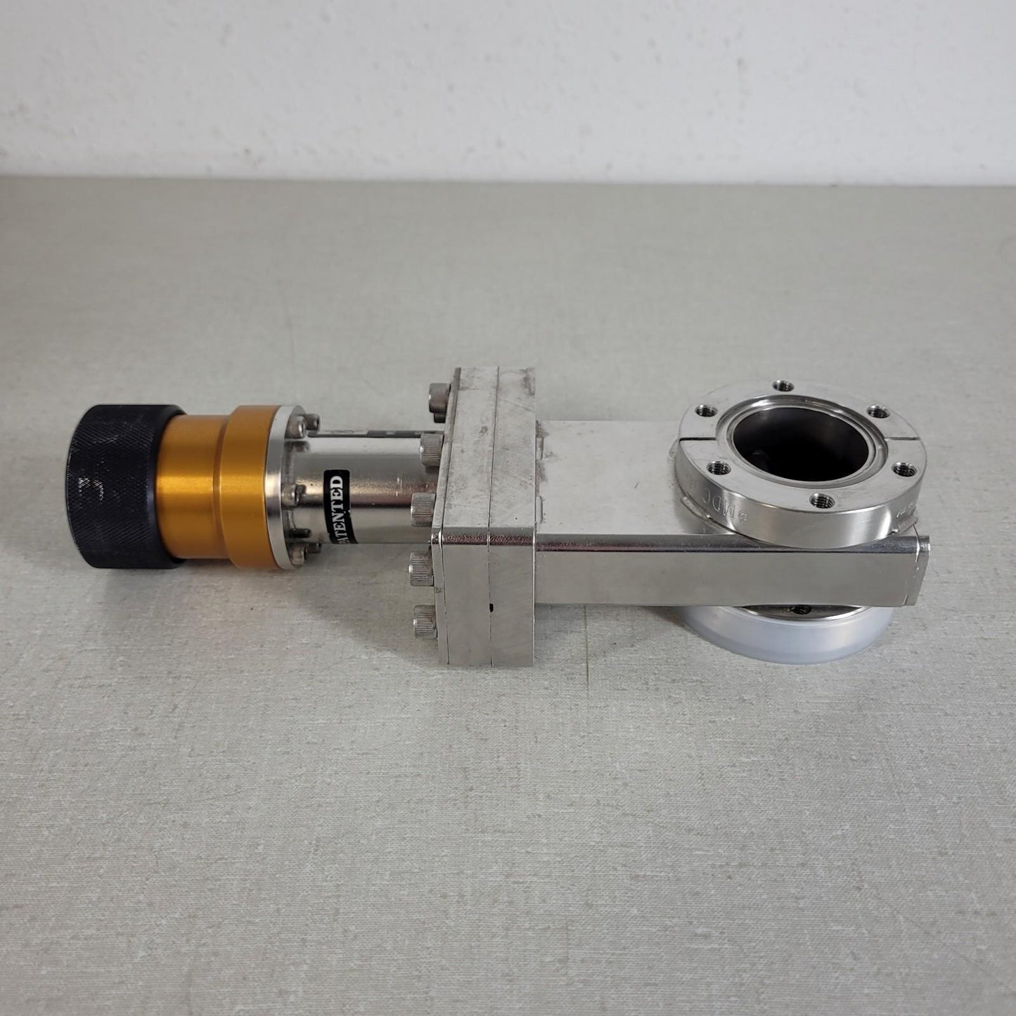MDC GV-1500V Manual Gate Valve DN35CF 2.75" CF35 Conflat CF High Vacuum UHV