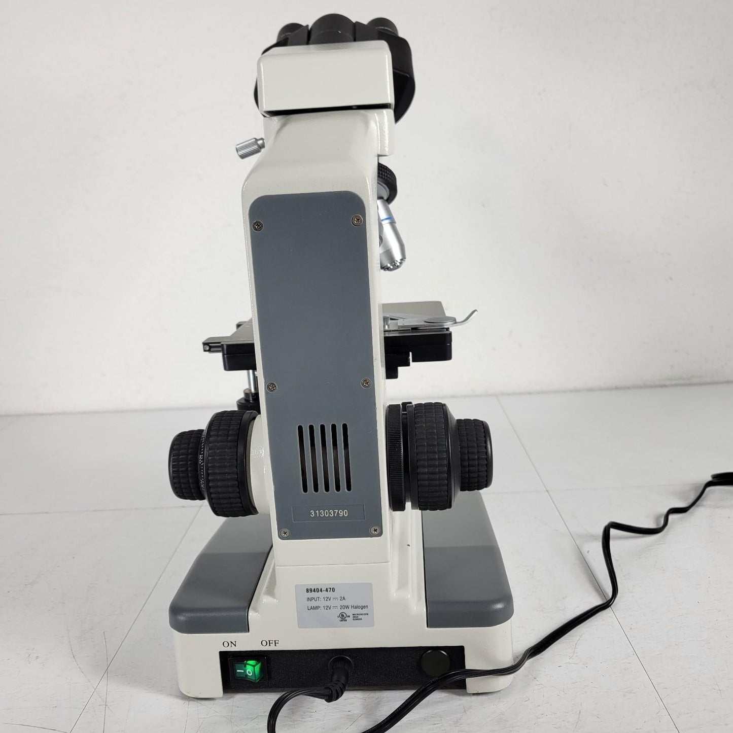 VWR Compound Laboratory Microscope 89404-470 w/ Two WF10x-20mm Eyepieces, 3x Obj