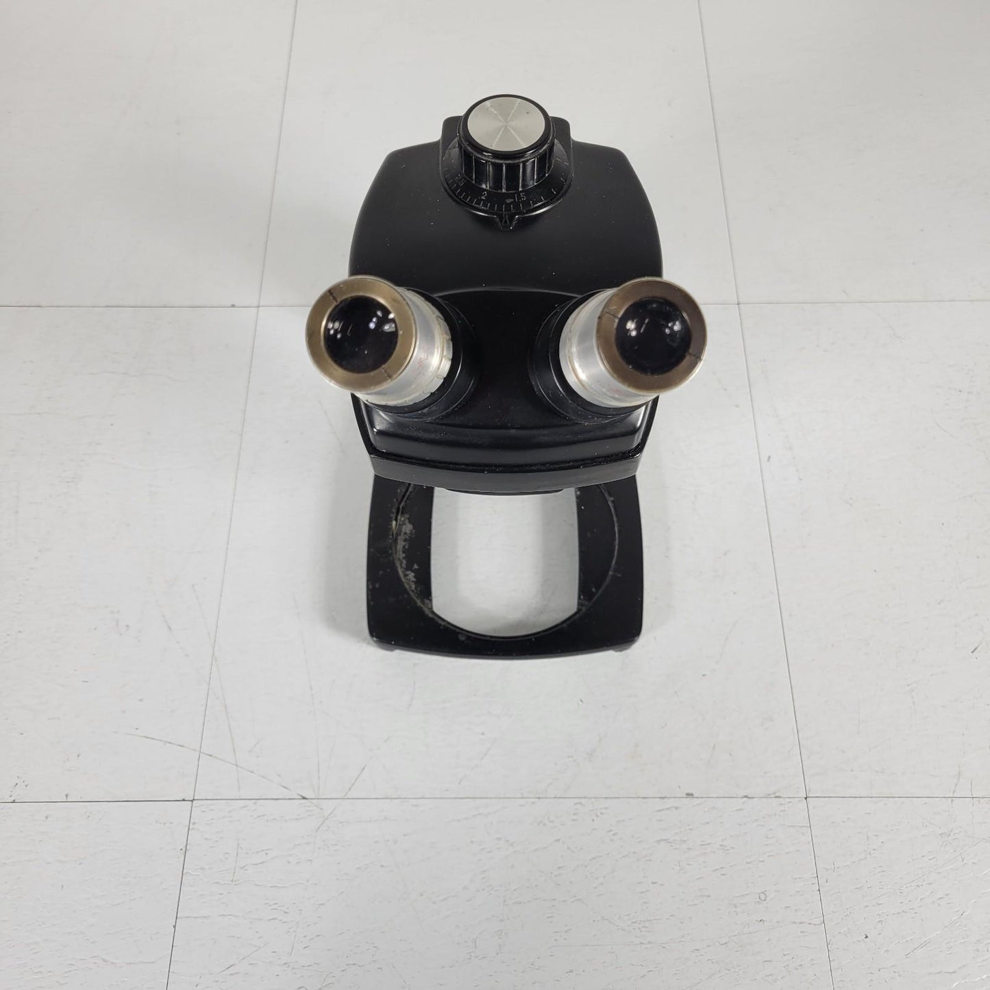 Bausch&Lomb Stereozoom 4 Microscope 0.7x-3.0x Zoom Range Two 10x Eyepieces