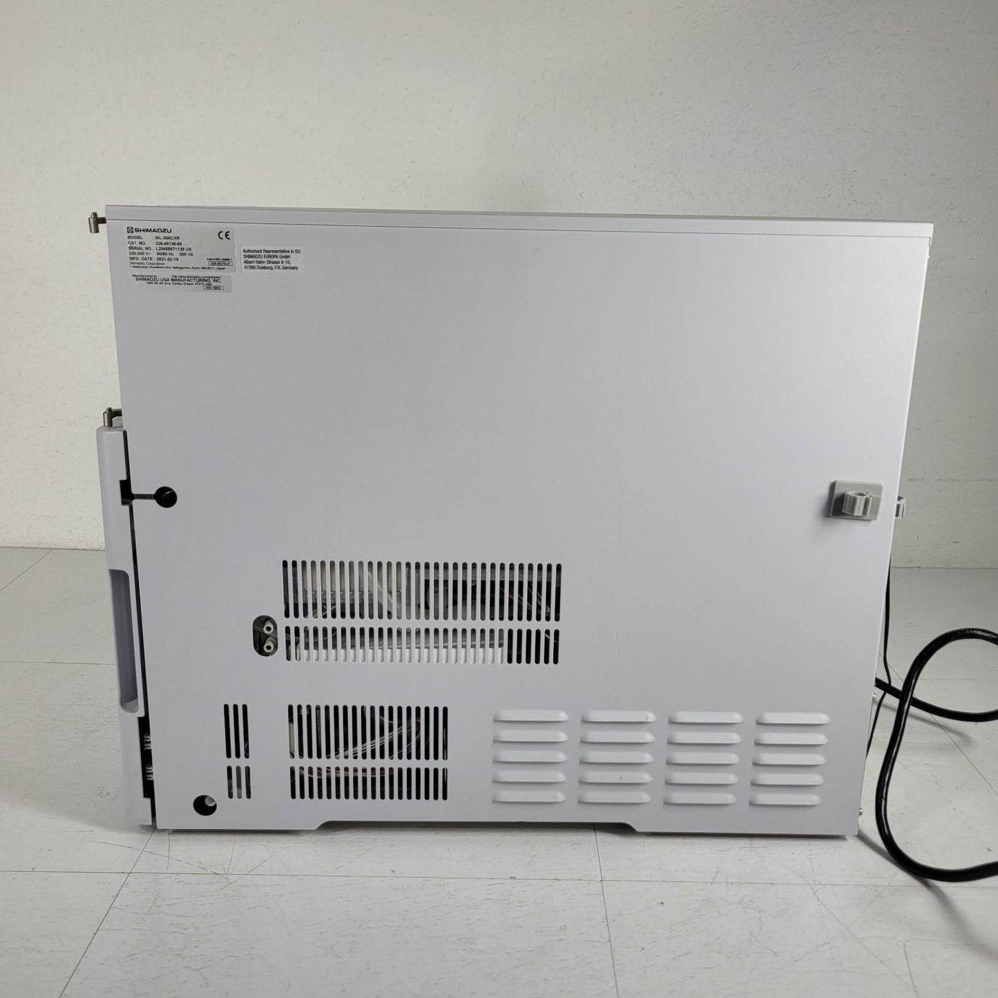 Shimadzu SIL-20ACXR NexeraBio Digital Thermostatted Autosampler Direct Injection