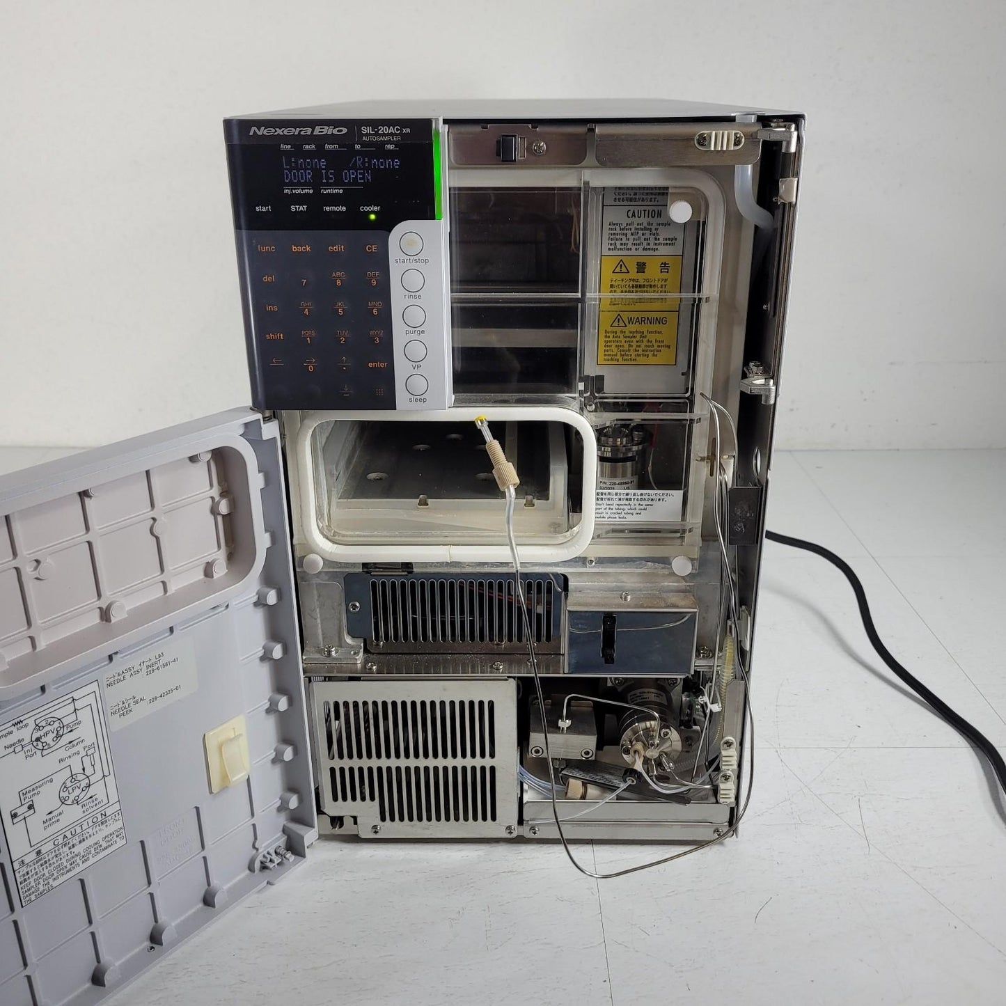 Shimadzu SIL-20ACXR NexeraBio Digital Thermostatted Autosampler Direct Injection