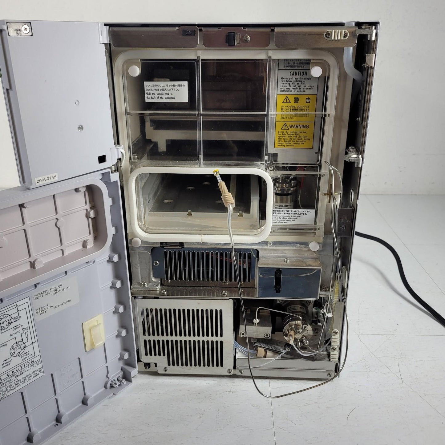 Shimadzu SIL-20ACXR NexeraBio Digital Thermostatted Autosampler Direct Injection
