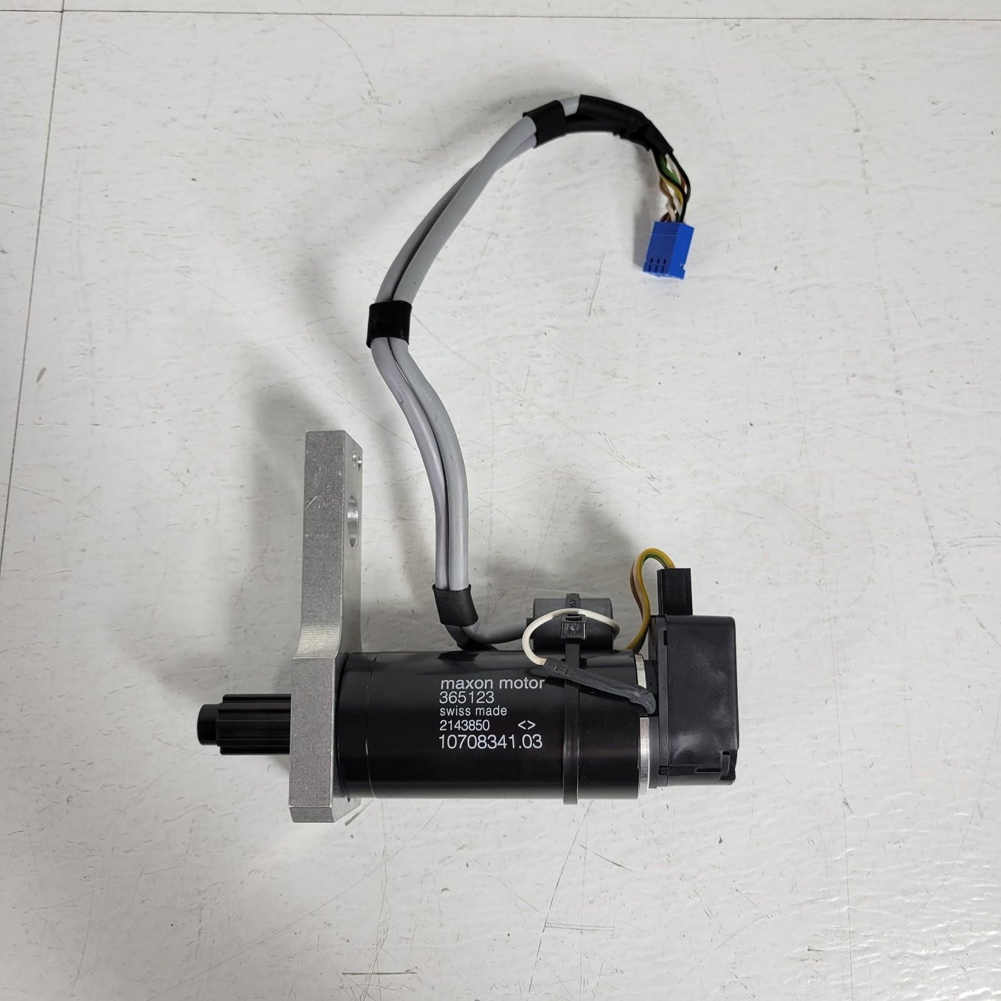 Maxon Motor 365123 10708341.03 24V DC Servo 8 Pin Precision Encoder Gear Shaft