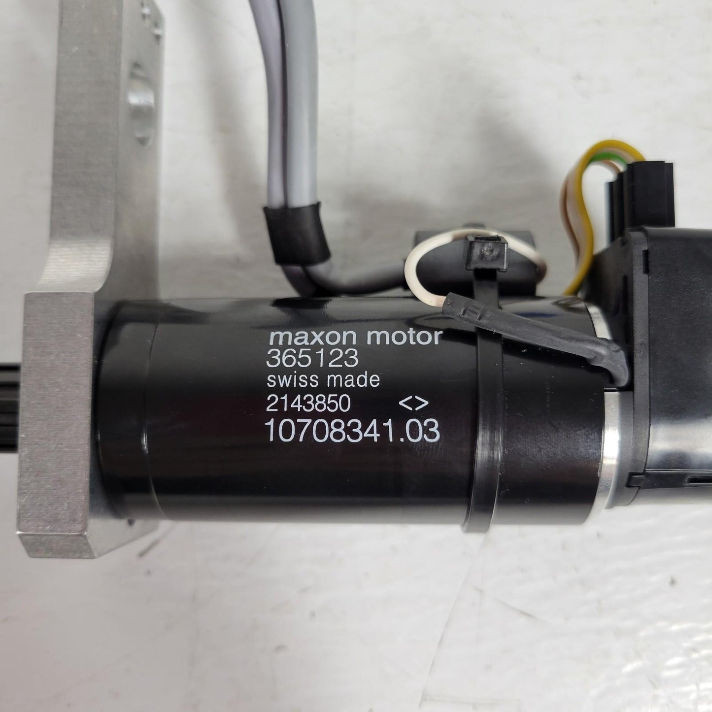 Maxon Motor 365123 10708341.03 24V DC Servo 8 Pin Precision Encoder Gear Shaft