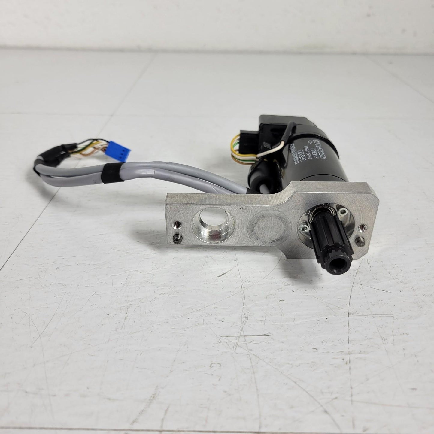 Maxon Motor 365123 10708341.03 24V DC Servo 8 Pin Precision Encoder Gear Shaft