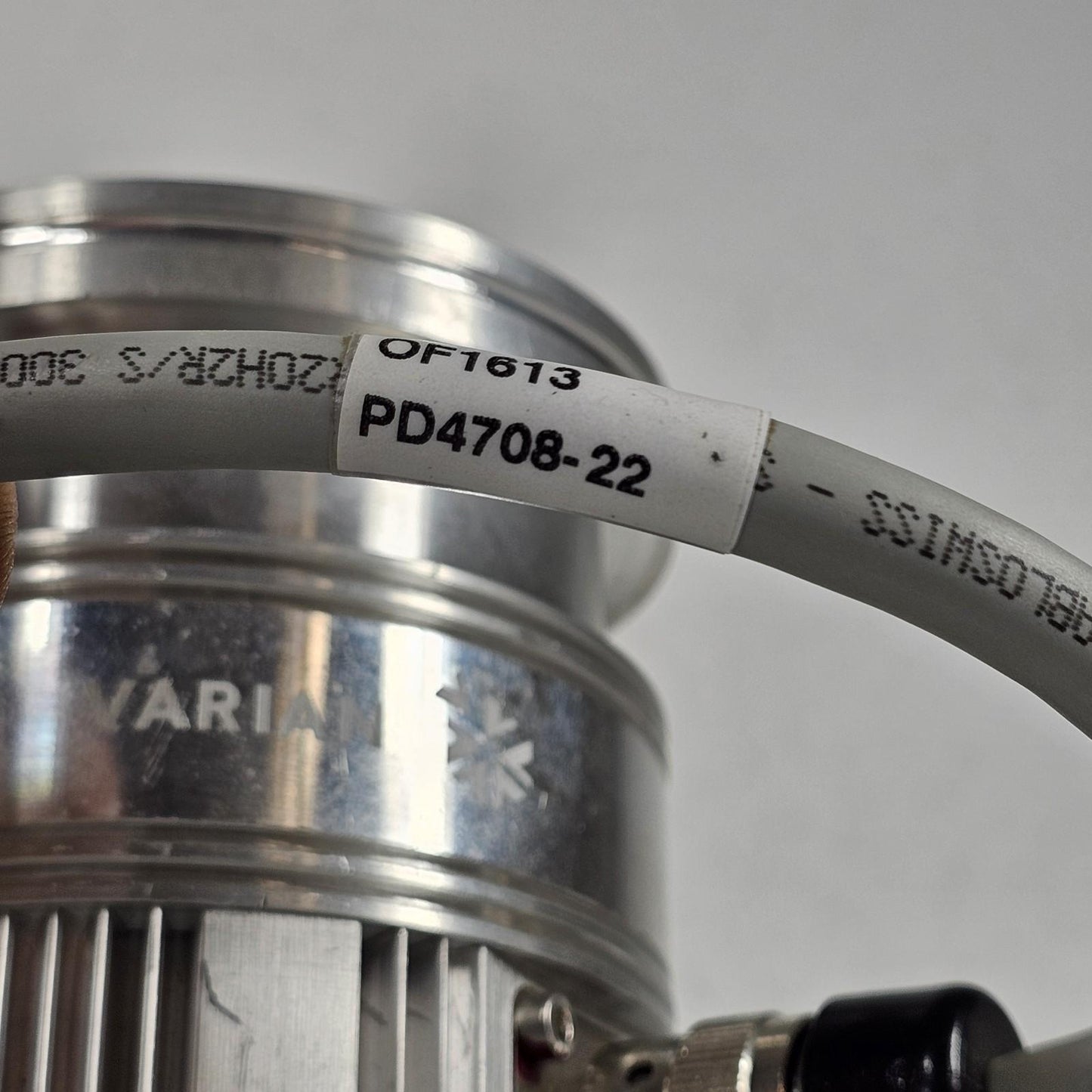 TESTED E-7 Torr: Varian TV-81 Turbo-V 81-T Turbomolecular High Vacuum Pump UHV