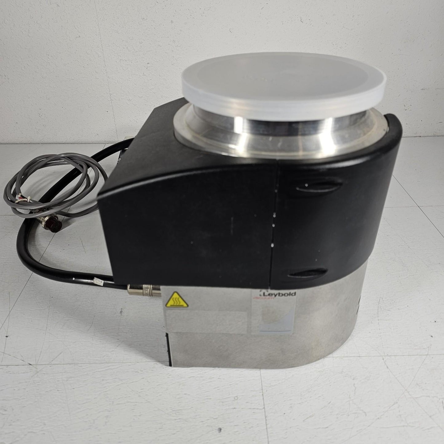 TESTED to 2E-7 Torr: Leybold Vacuum TurboVac TW 690MS 700 Wide Range Turbo Drive