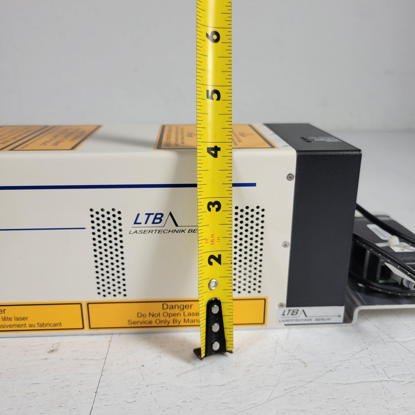Lasertechnik Berlin MNL100 337nm Compact Nitrogen Laser and Power Adapter 24VDC