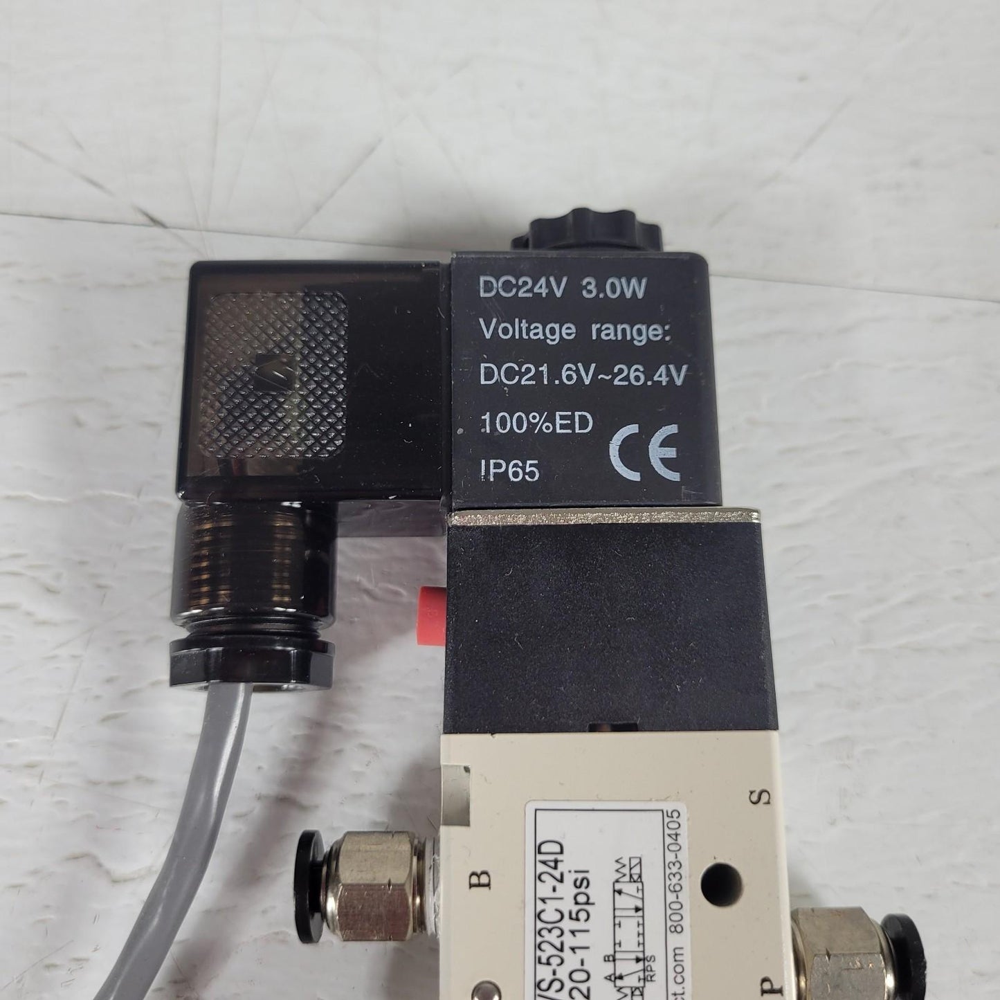 NITRA AVS-533C3-24D Pneumatic Solenoid Valve 5-port 3/8in Female NPT Inlets