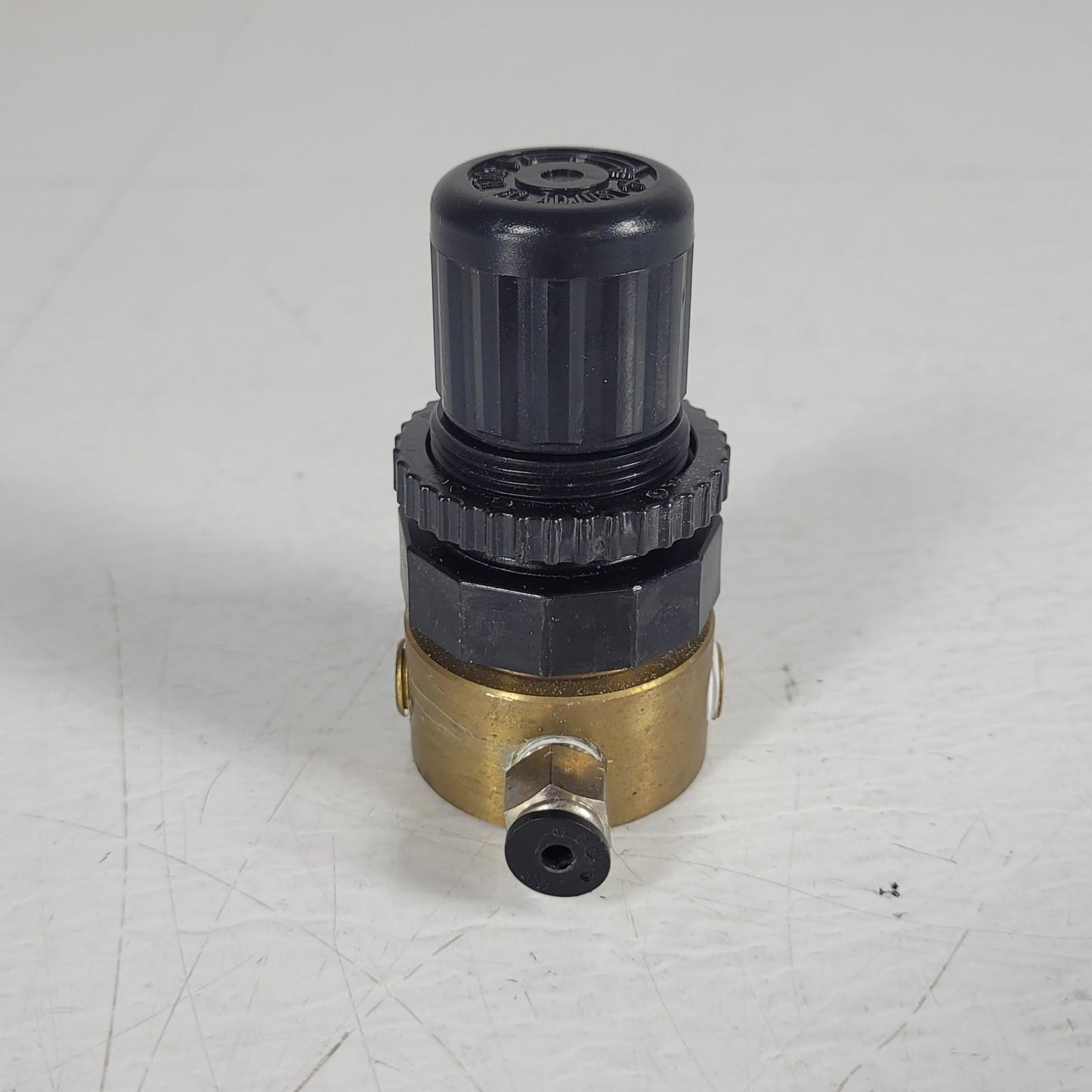 Norgren R06-121-RNEA Pneumatic Regulator 1/8" PFT Plastic Bonnet Brass Body