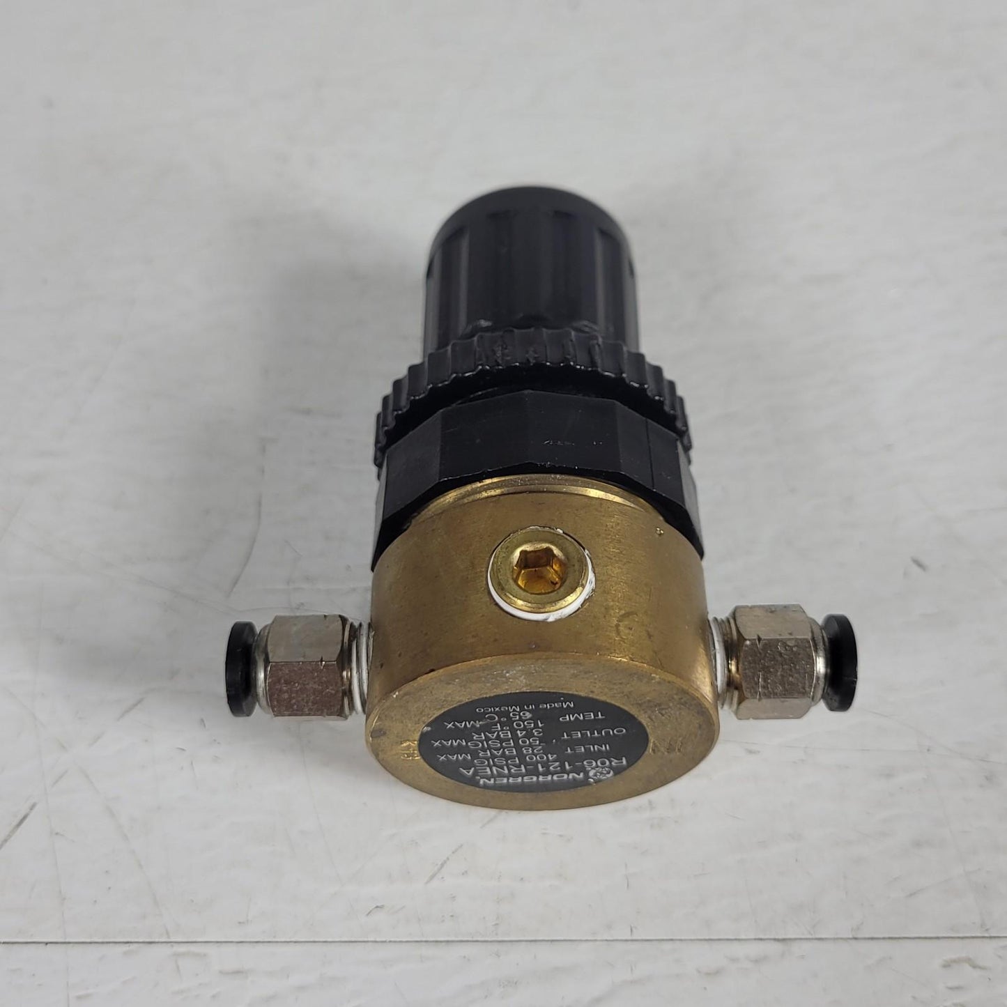 Norgren R06-121-RNEA Pneumatic Regulator 1/8" PFT Plastic Bonnet Brass Body