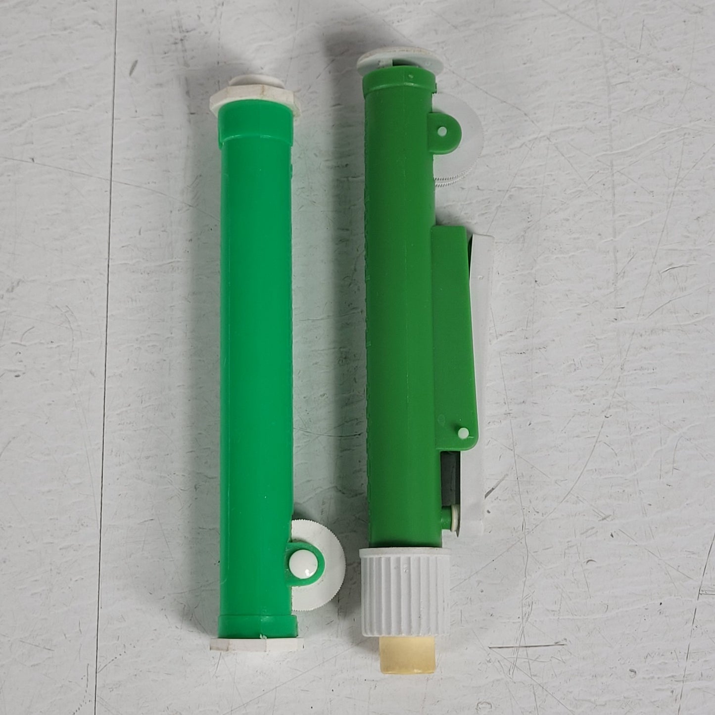 Bel-Art Green Manual Pipette Pumps Pipet Fast Release