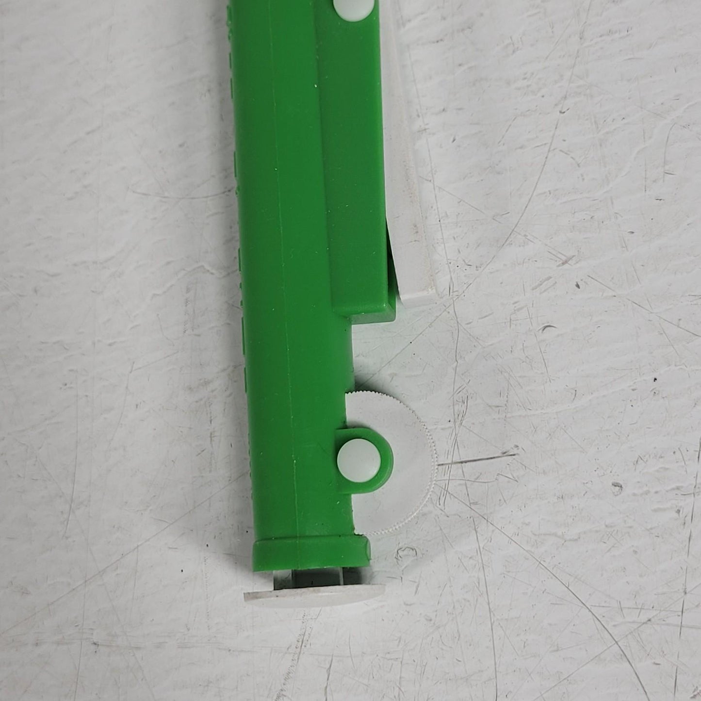 Bel-Art Green Manual Pipette Pumps Pipet Fast Release