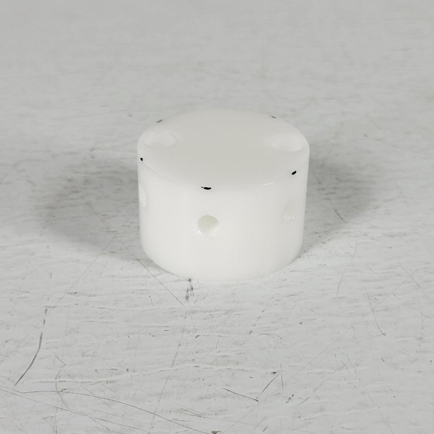 Quad Splitter Fluid Manifold 1 Input 4 Output 3/16" NPT Round 40mm PTFE Block