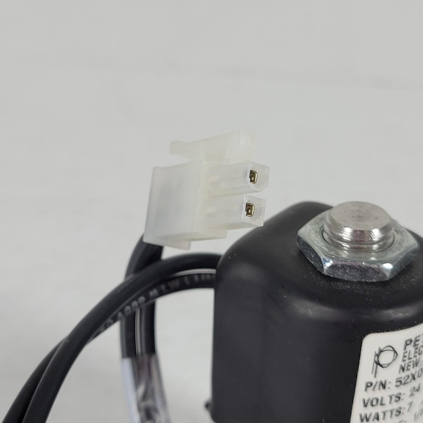 Peter Paul 52X04160GB Solenoid Valve 24 Volts DC 7 Watts 3/8" NPT Thread PSI VAC