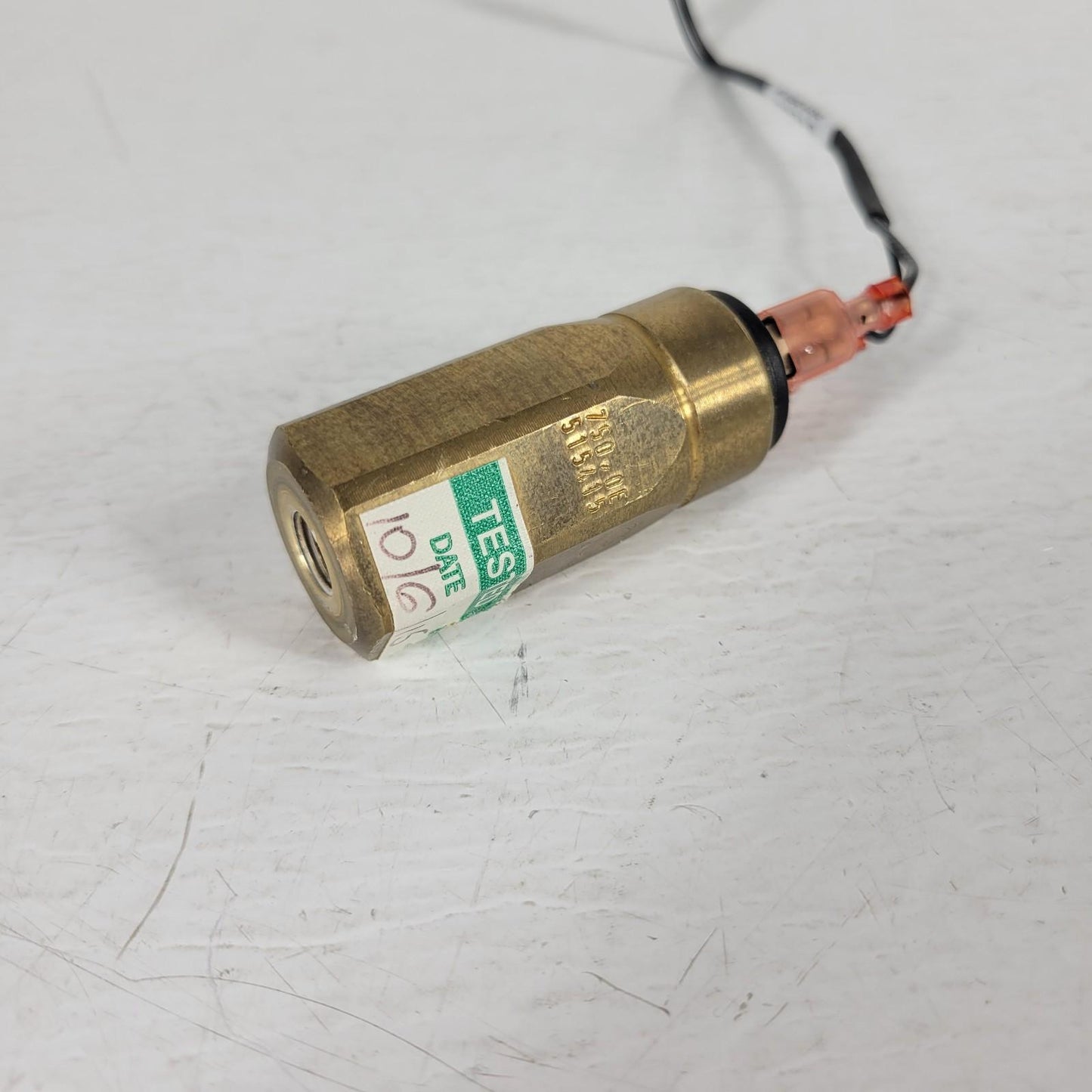 Bruker 270037 P523 Brass Vacuum Switch Two Wire 3/8" NPT Vacuum Roughing Gauge