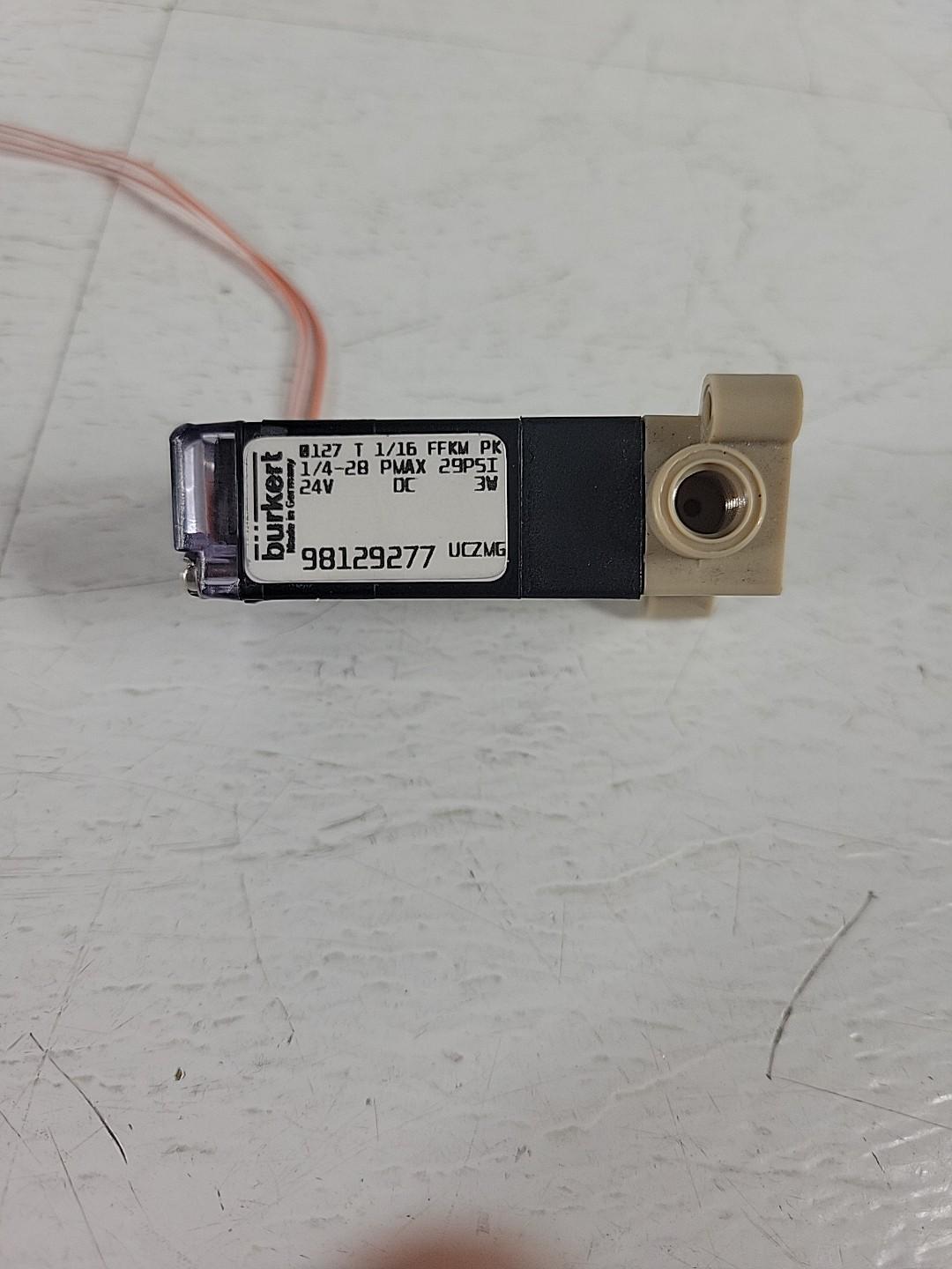 TESTED Burkert Solenoid Valve 0127 T 1/16 FFKW Max 29PSI 24VDC 3W 98129277 UCZMG