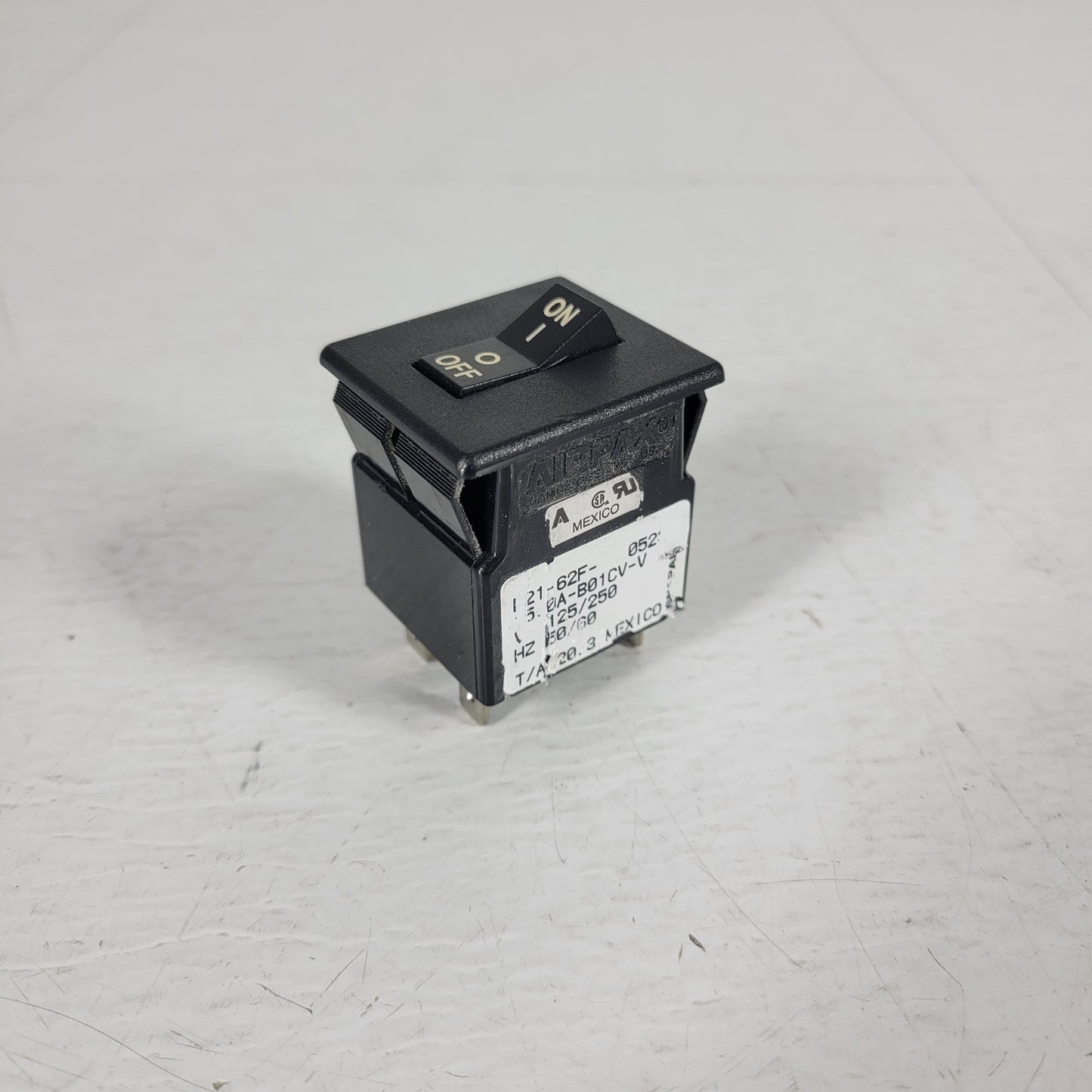 Airpax R21-62F-15.0A-B01CV-V Circuit Breaker Switch 15A 250V 500A Peak Current