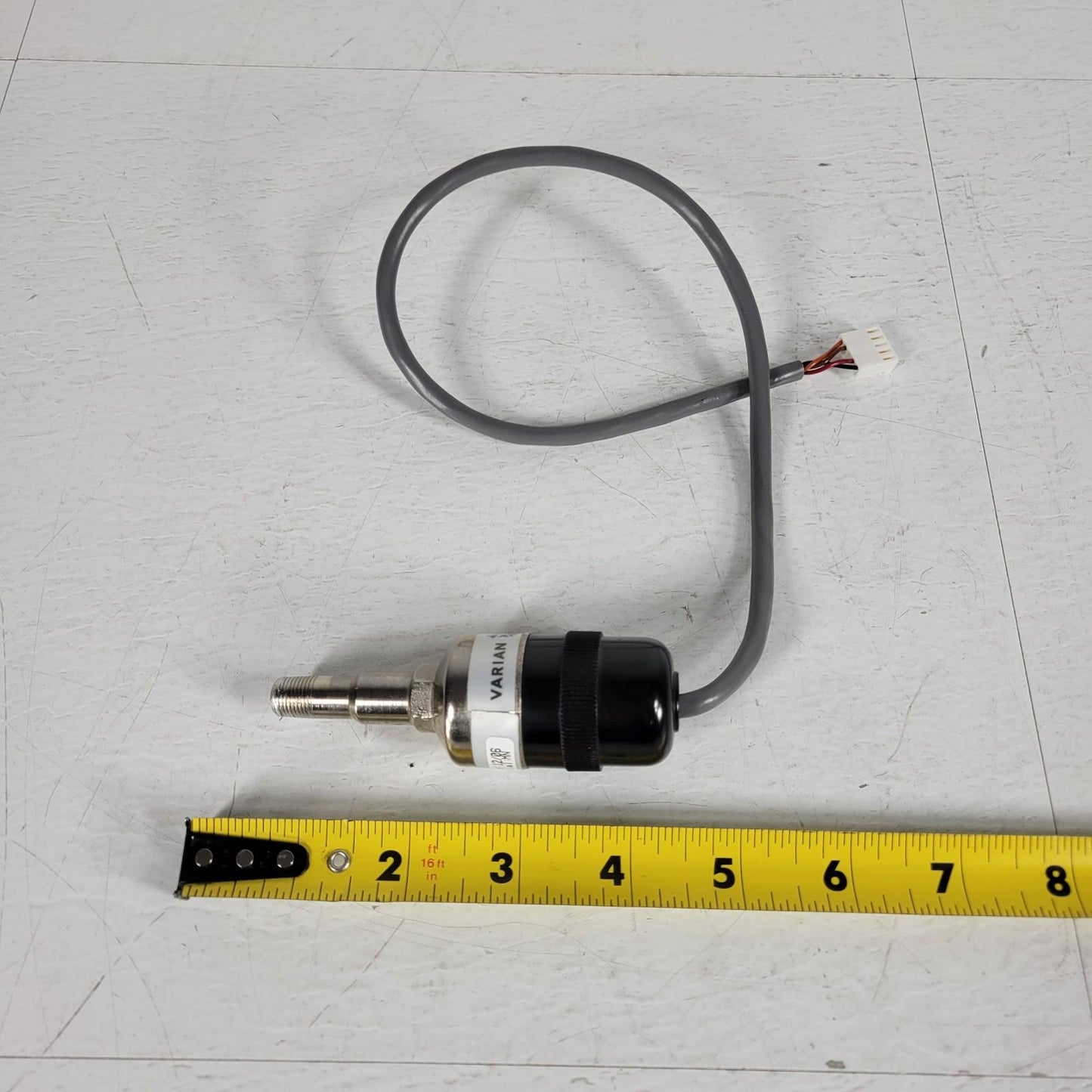 Varian Type 0531 TC Thermocouple Vacuum Gauge 1/4" NPT Vacuum 4-Pin Connector