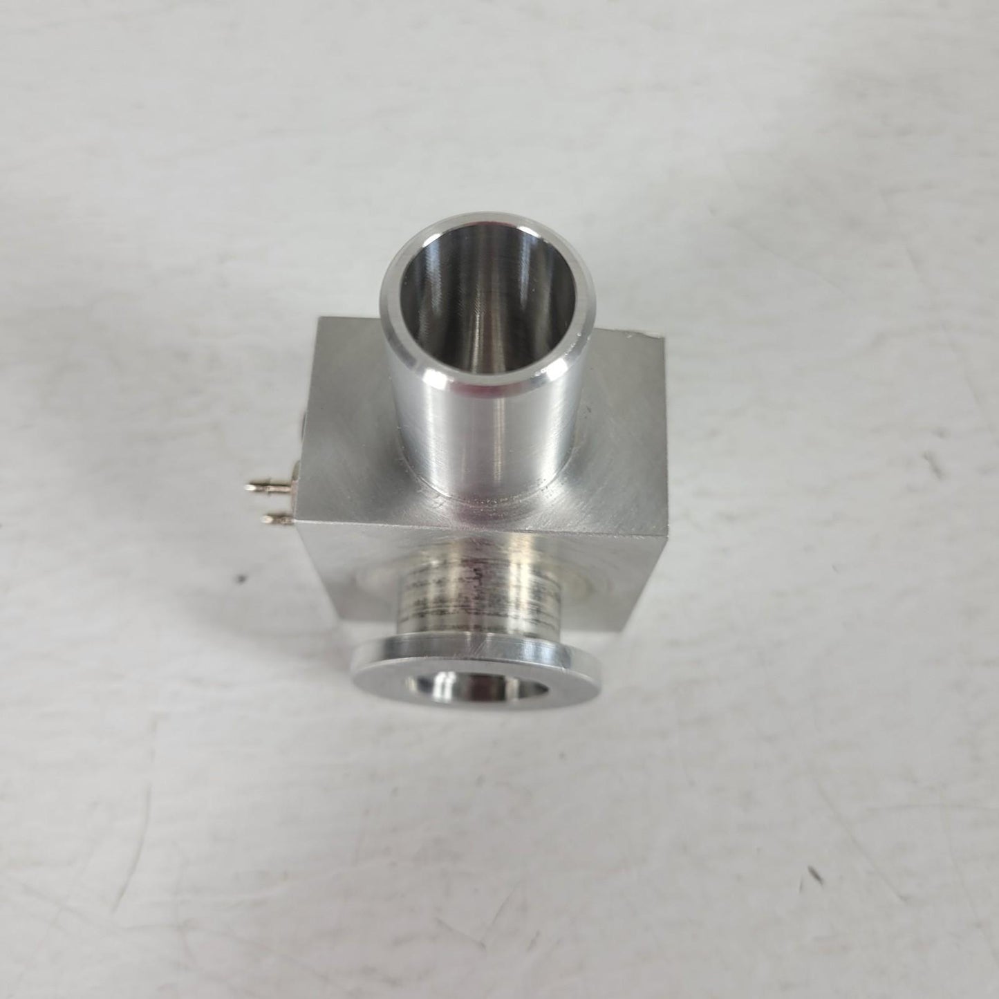 Varian 4000MS Cal Gas Vacuum Mixing Manifold KF/NW16 to 3/4" Hose to 1/16" UHV