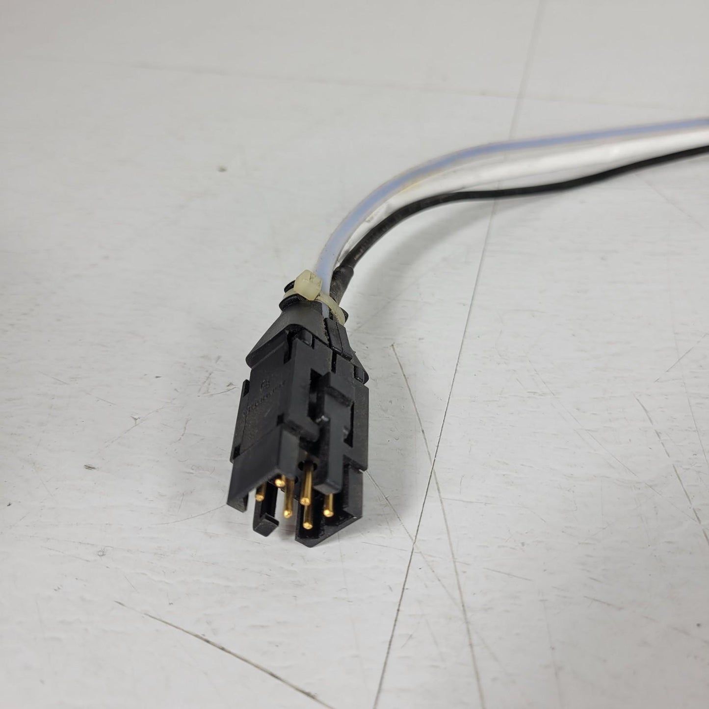 Varian Bakeout Heater Thermocouple Assy 6 Pin Connector 4 Inch Diameter ISO63