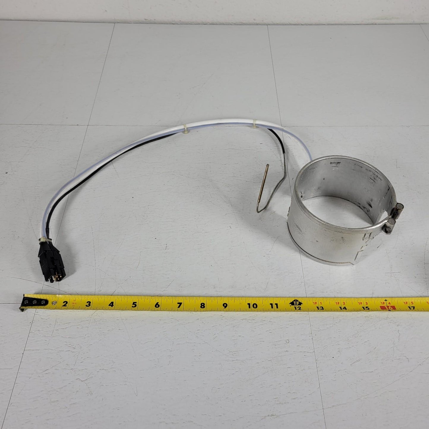 Varian Bakeout Heater Thermocouple Assy 6 Pin Connector 4 Inch Diameter ISO63