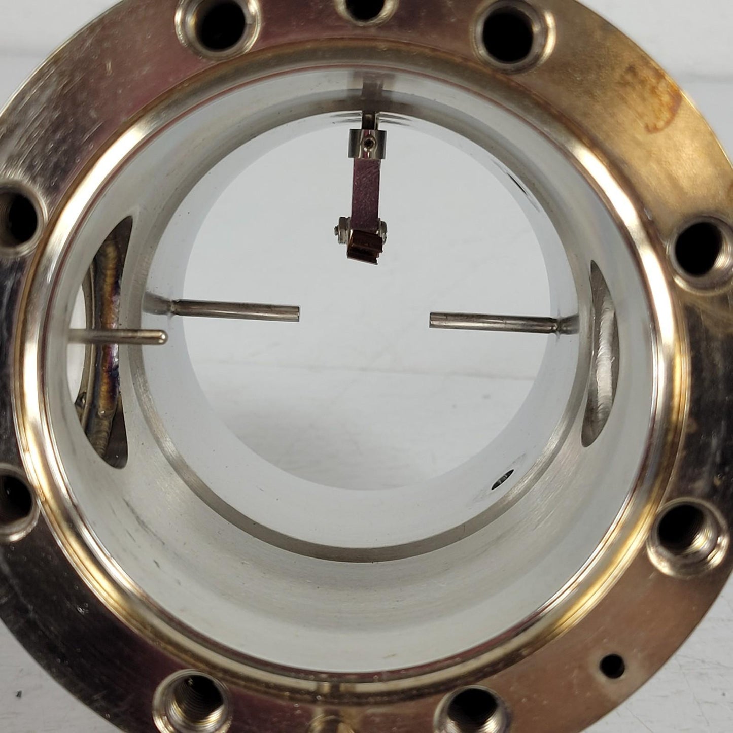 Varian Saturn II Spectrometer Chamber Manifold Ultra High Vacuum Coaxial ISO63
