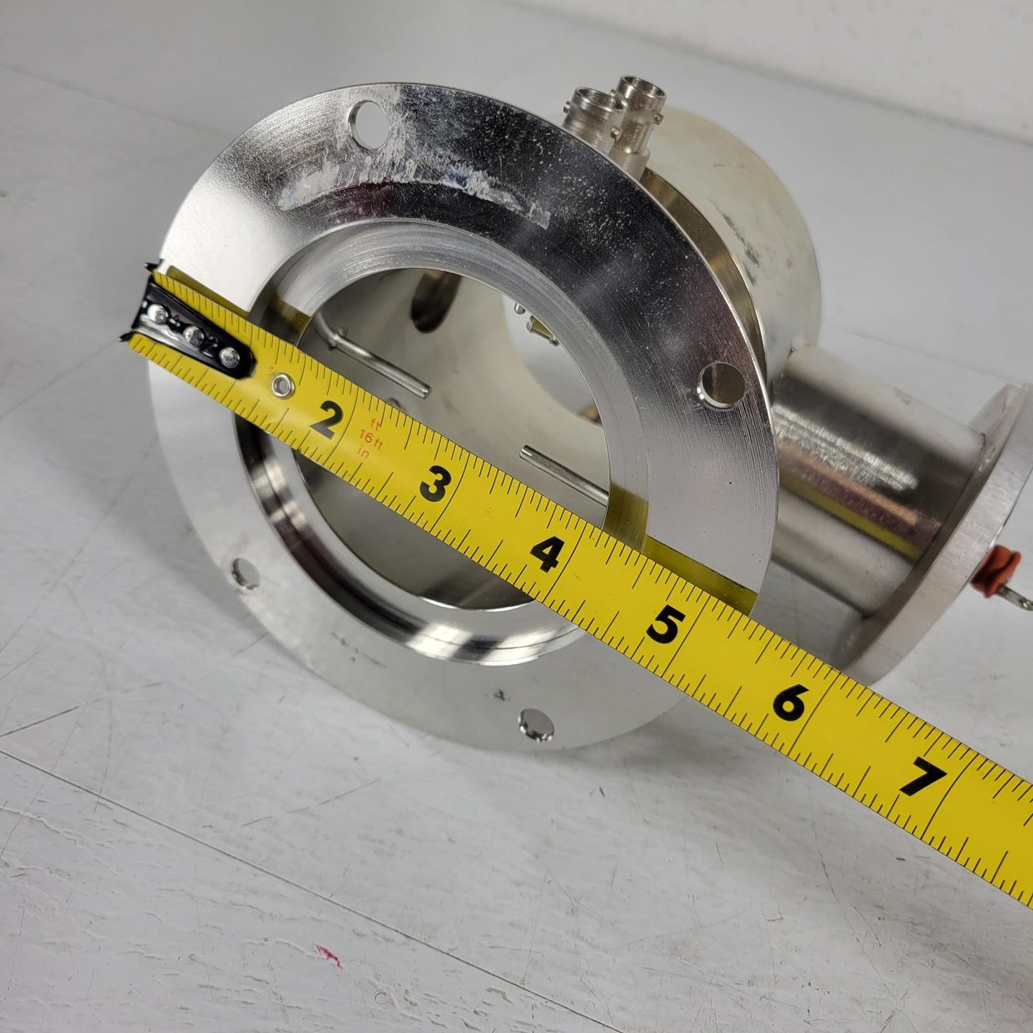 Varian Saturn II Spectrometer Chamber Manifold Ultra High Vacuum Coaxial ISO63