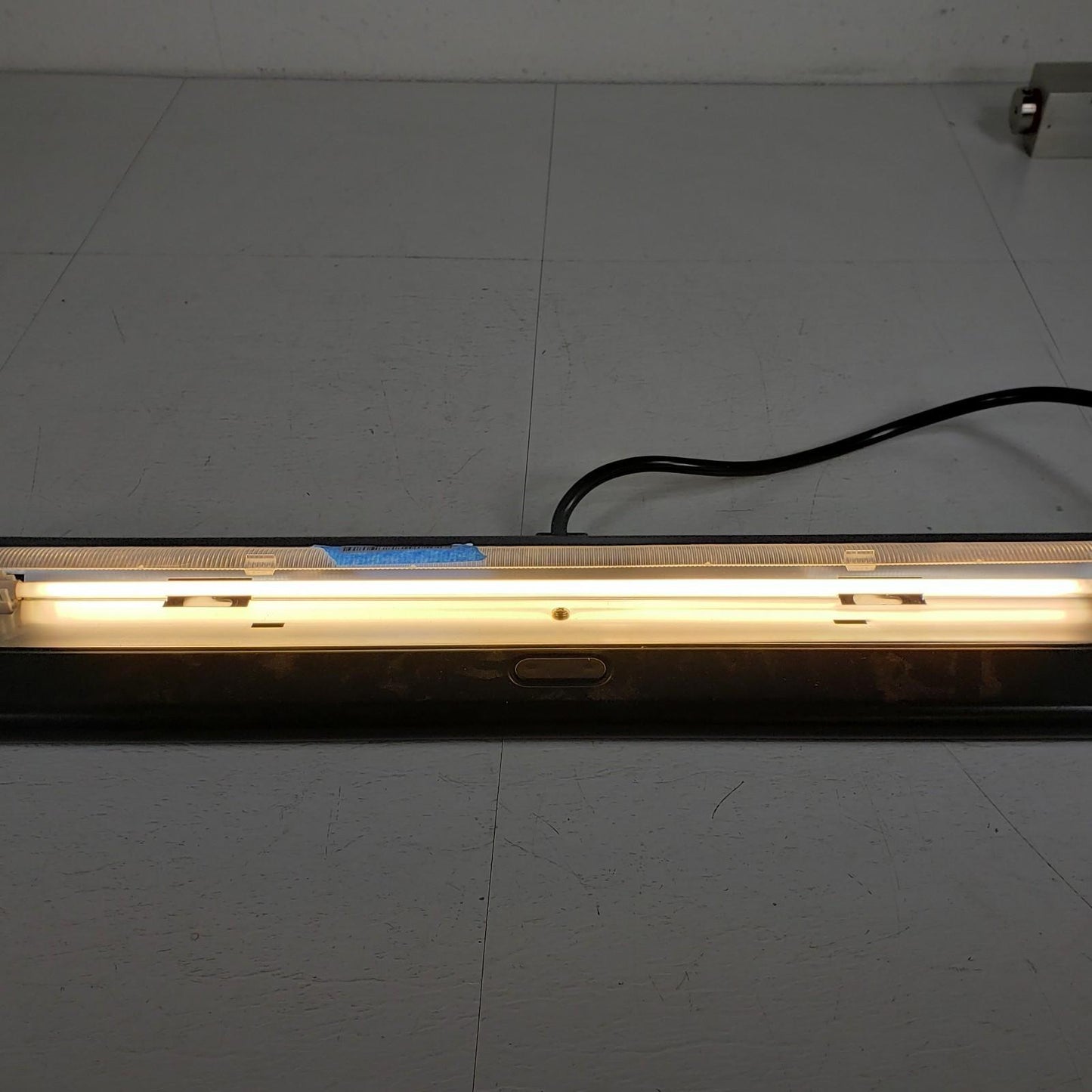 TESTED Sylvania Fluorescent Office Lamp Light Bulb F13T2 13W T2 Axial 20.5" L