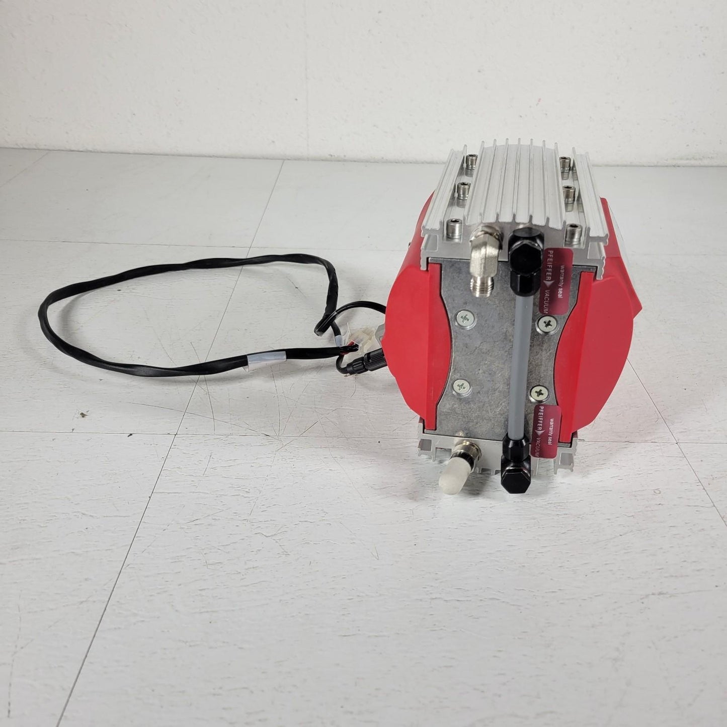 TESTED to 2 Torr: Pfeiffer MVP-030-3DC Vacuum Roughing Pump 24VDC 1/4" Swagelok