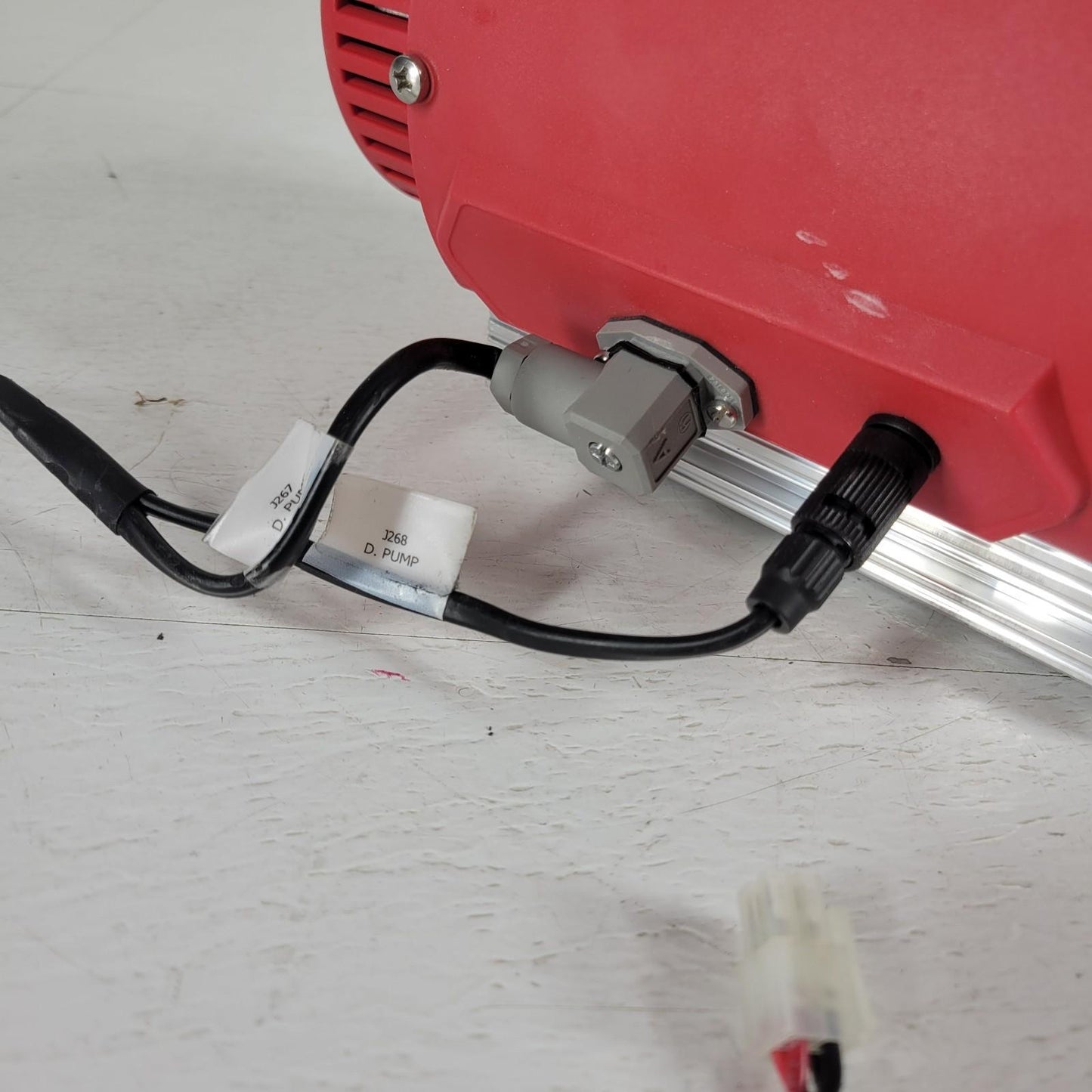 TESTED to 2 Torr: Pfeiffer MVP-030-3DC Vacuum Roughing Pump 24VDC 1/4" Swagelok