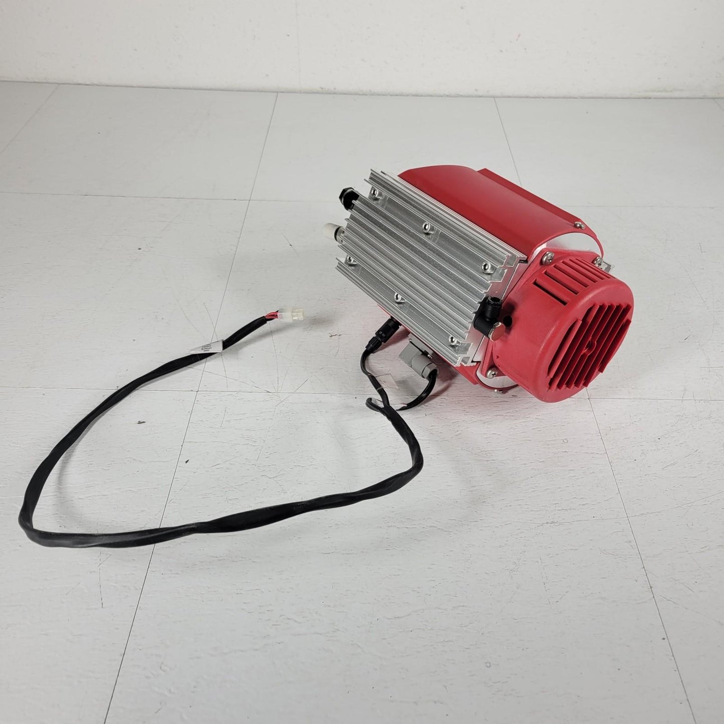 TESTED to 2 Torr: Pfeiffer MVP-030-3DC Vacuum Roughing Pump 24VDC 1/4" Swagelok