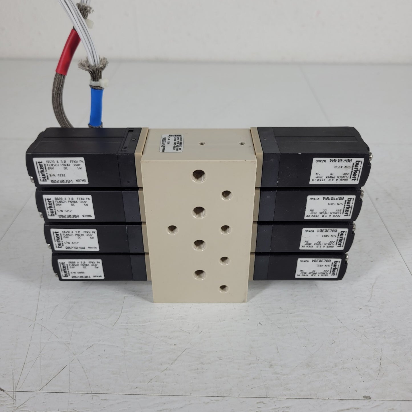 Buchi Grace 0005087 Burkert Eight Position PEEK Solvent Pump Valve Manifold 24V