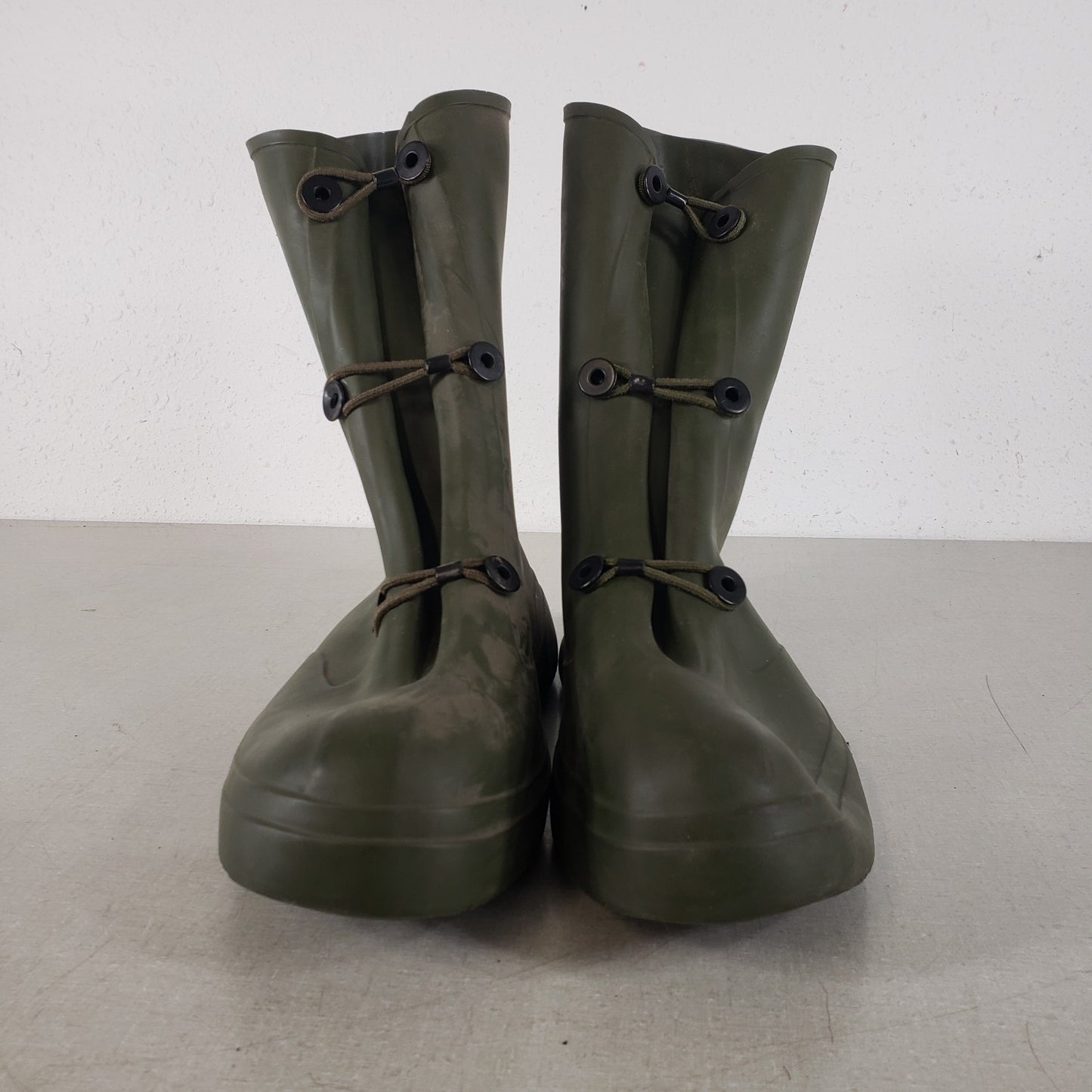 LFI Green US Military Style rubber Overboots Size 10 Button Laced Made In USA