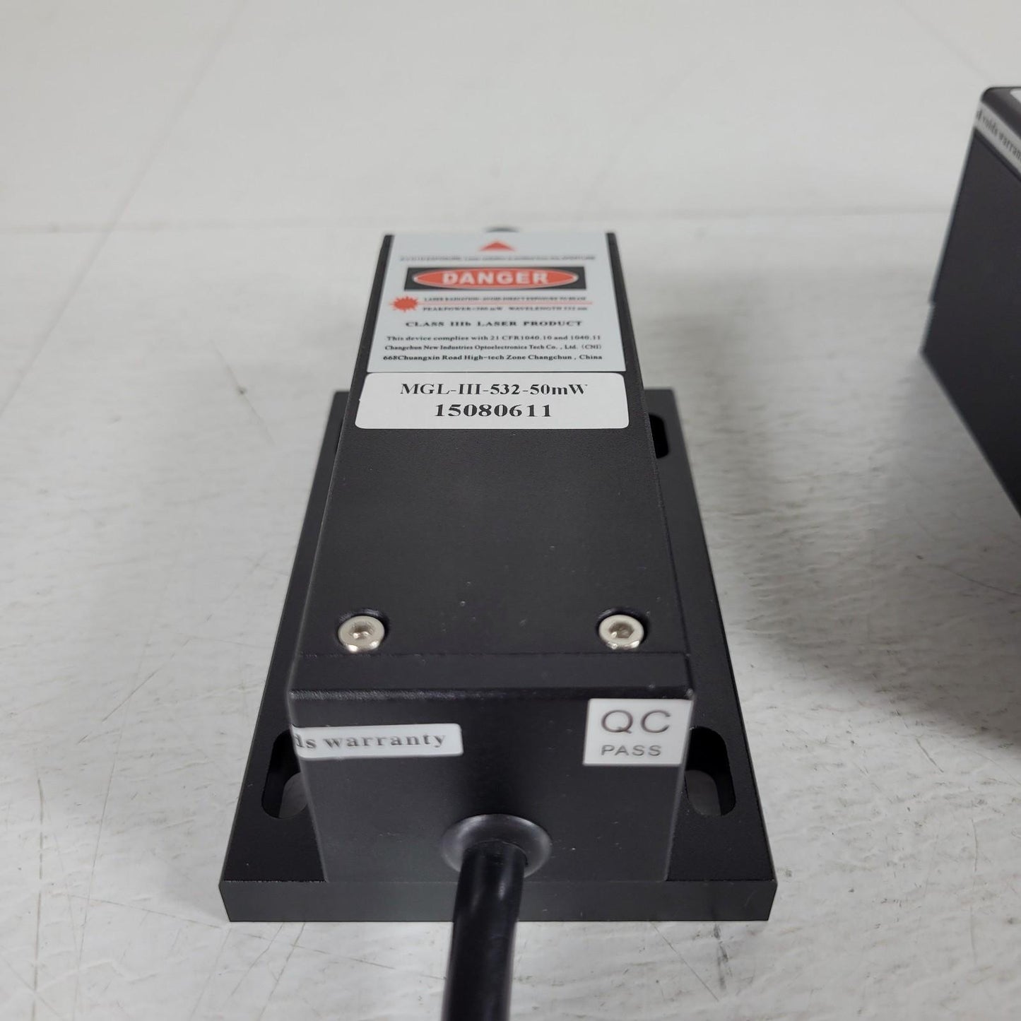 TESTED Dragon Lasers MGL-III-532-50 532nm Head w/ PSU-III-FDA Power Supply TEM00