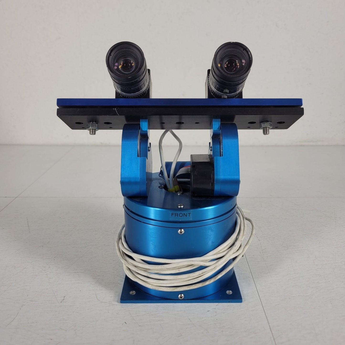 TracLABS Biclops w/ 2x Mounted Point Grey FL2-03S2M-C Flea2 Monocolored Cameras