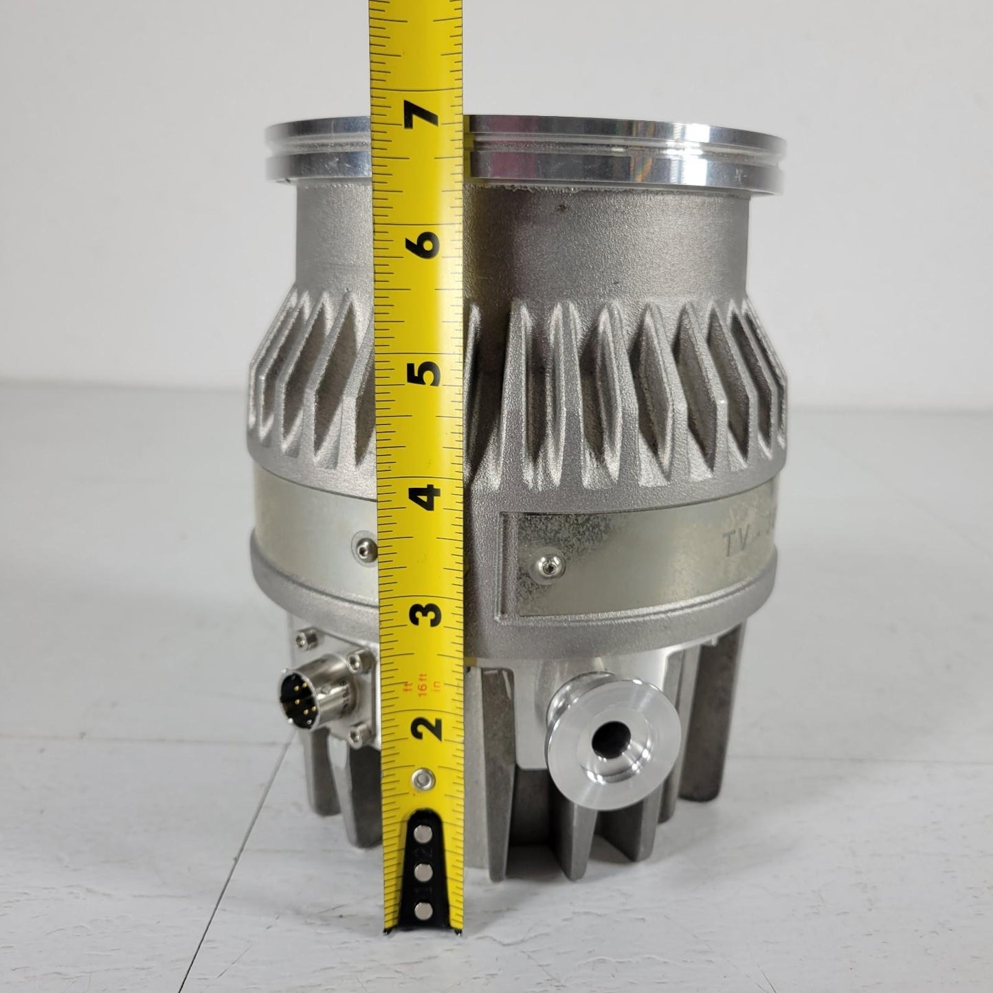 TESTED to E-8 Torr: Varian TV301 NAV Turbo Vacuum Pump 9698918 and Power Supply