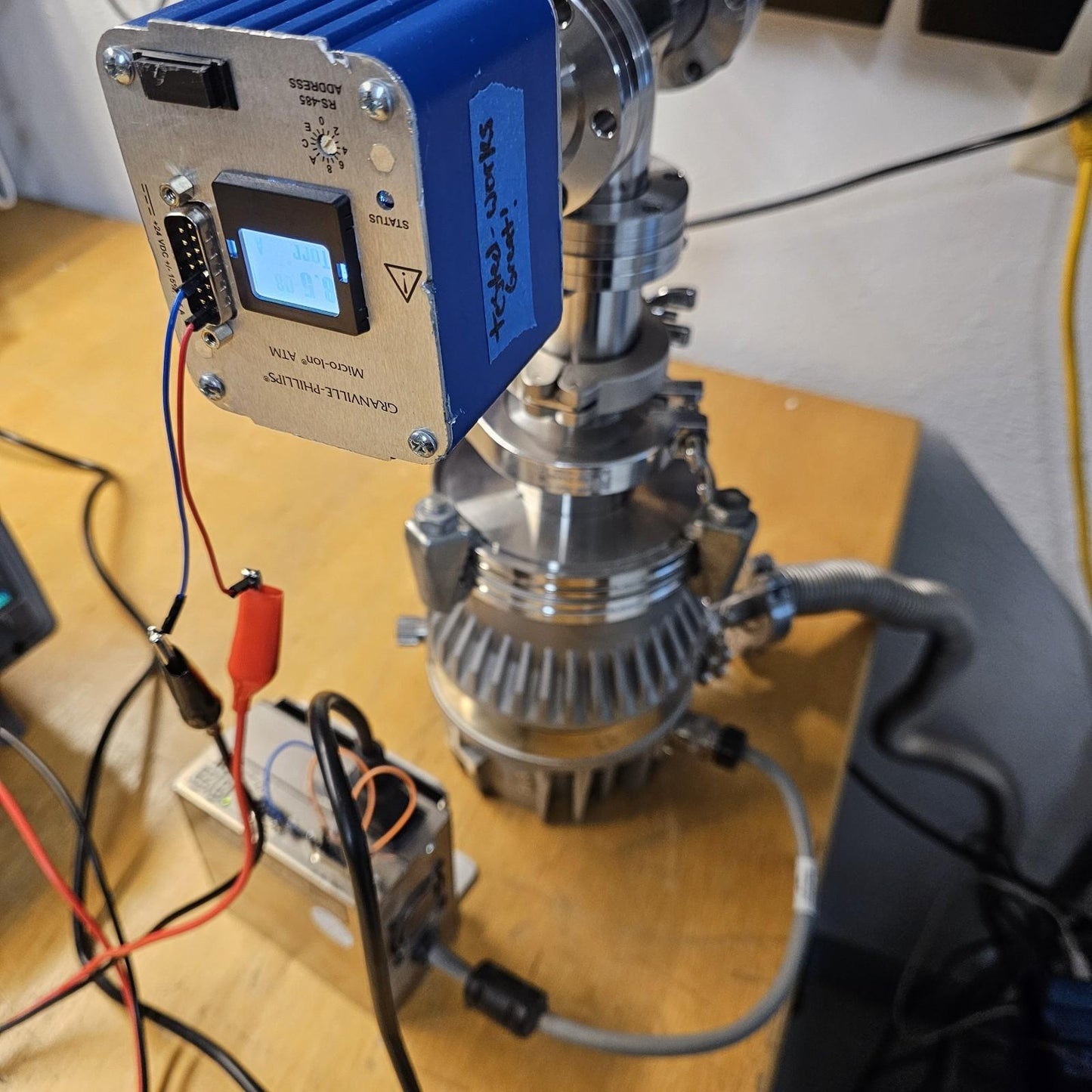 TESTED to E-8 Torr: Varian TV301 NAV Turbo Vacuum Pump 9698918 and Power Supply