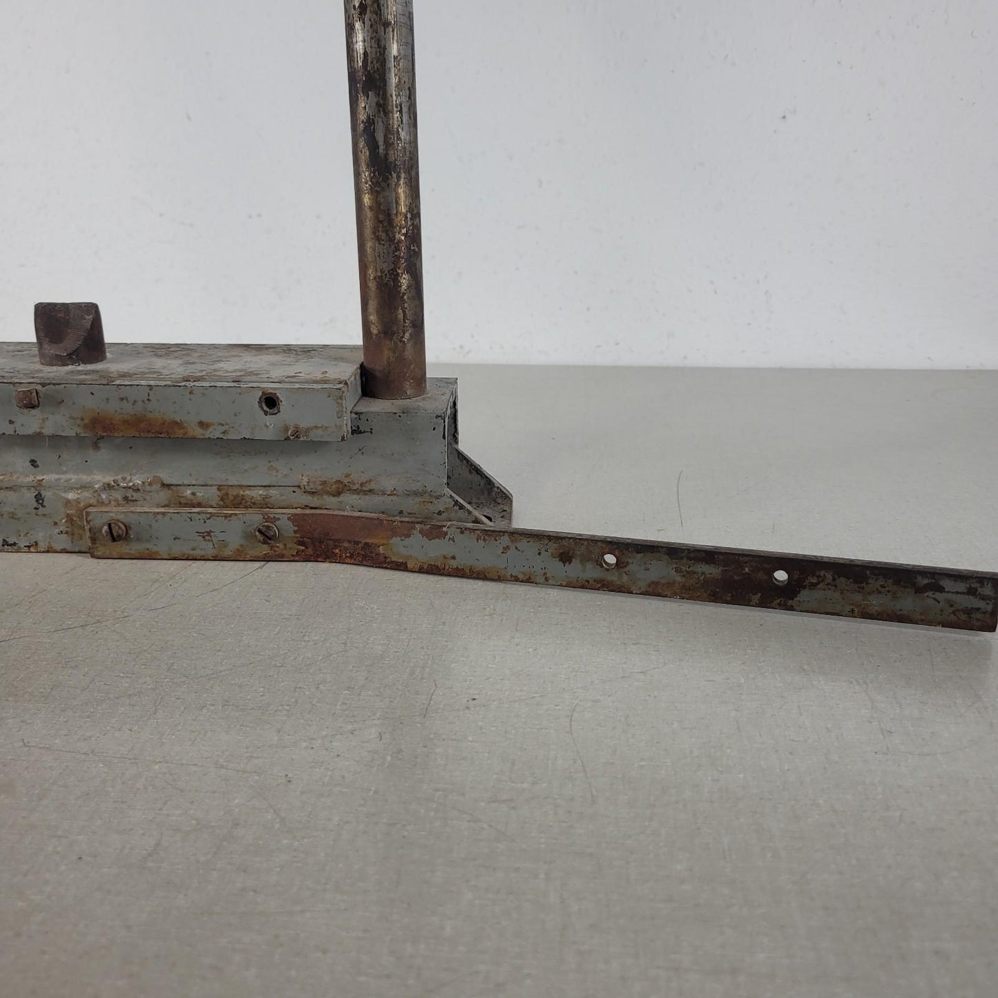Walker Hydraulic Table Press 930 Series M 5 Ton Capacity Jack w/ Wedge Inserts